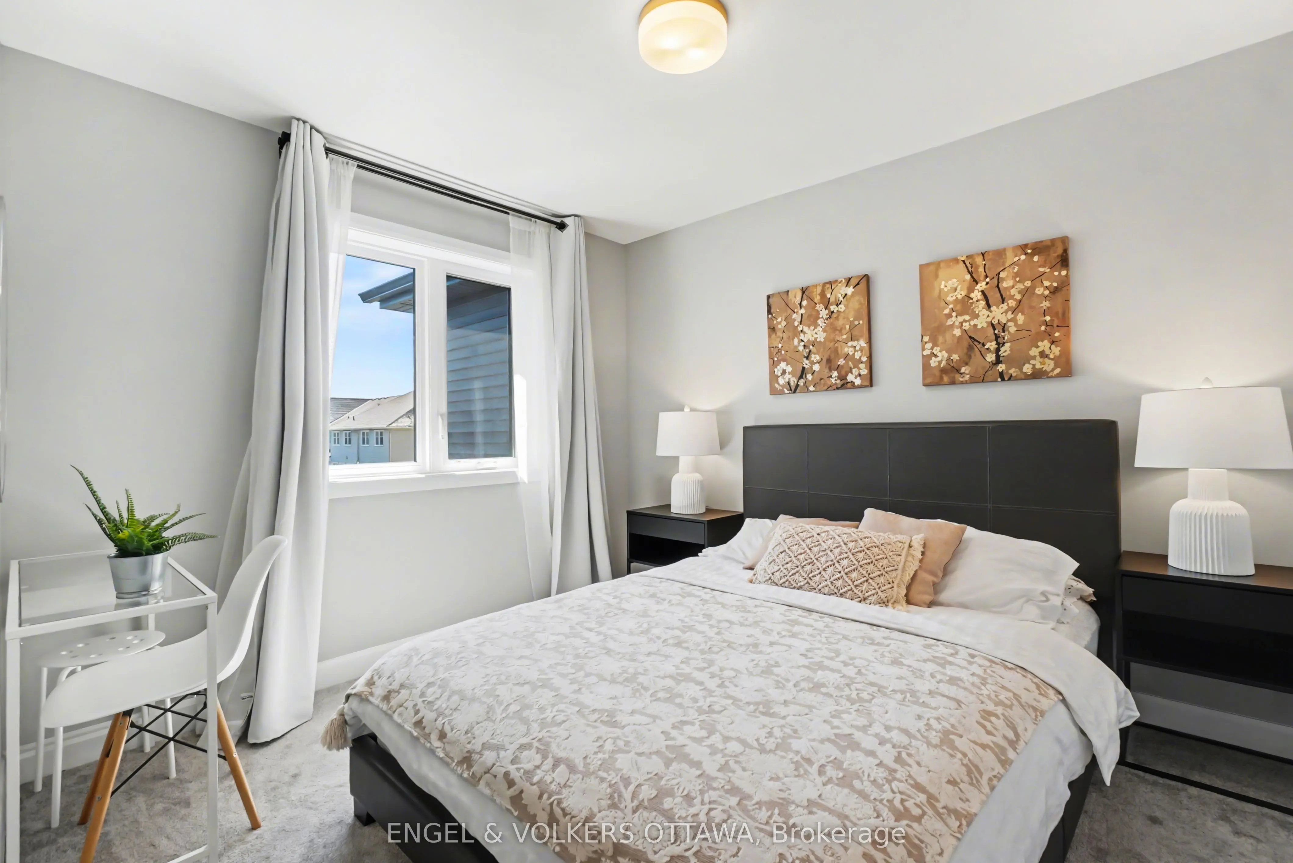57 Mandevilla Crescent