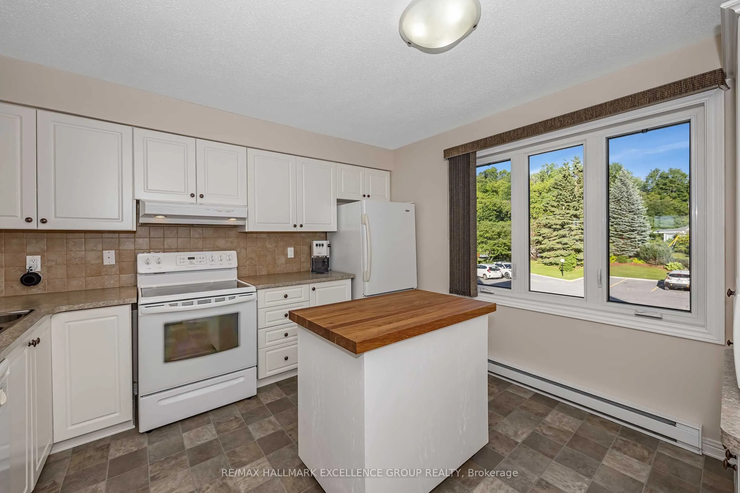 216 Edwards Street #4A