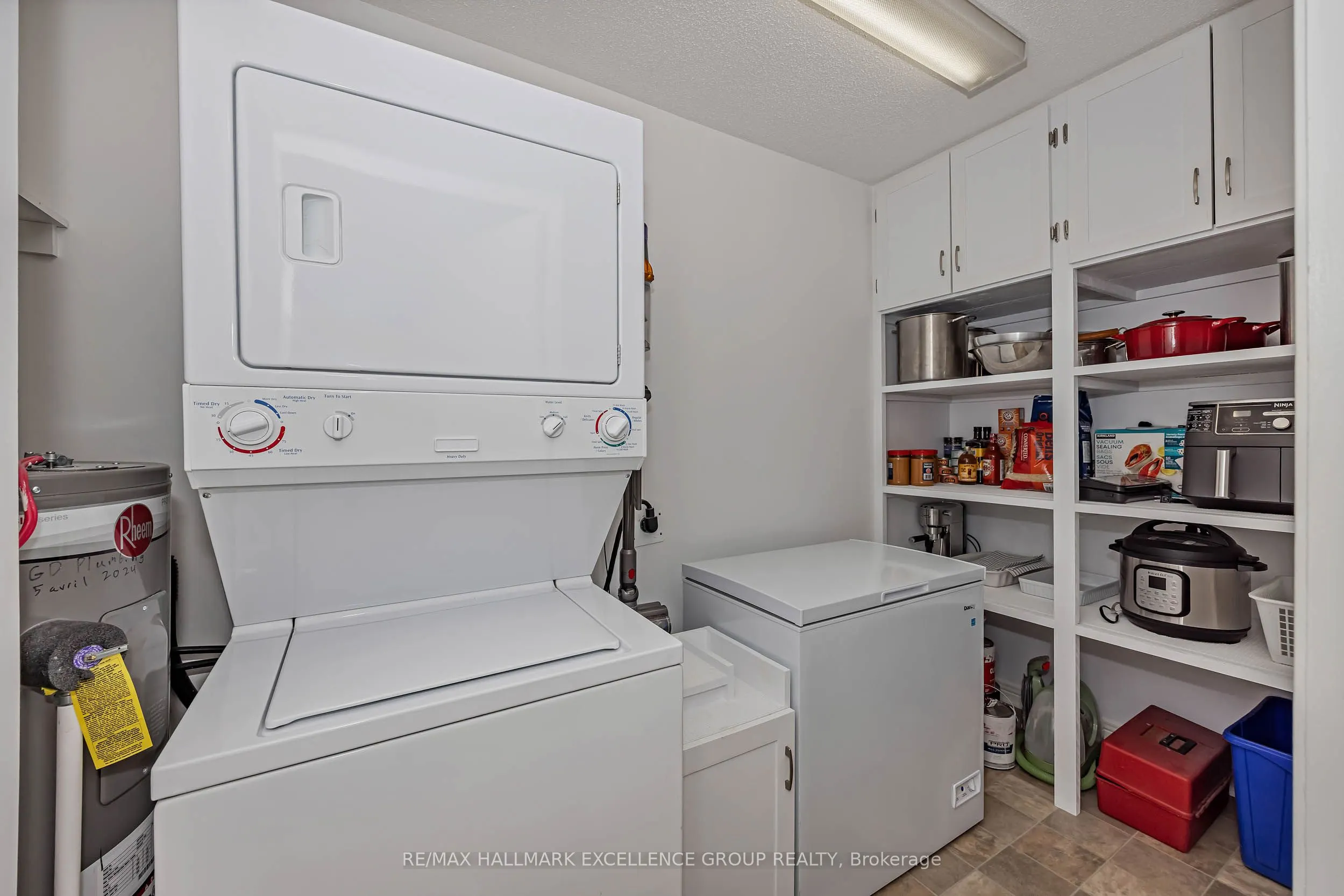 216 Edwards Street #4A