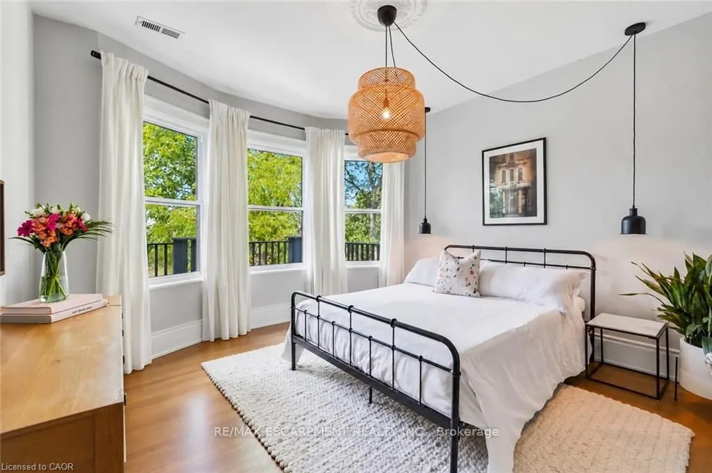 2 Freeman Place