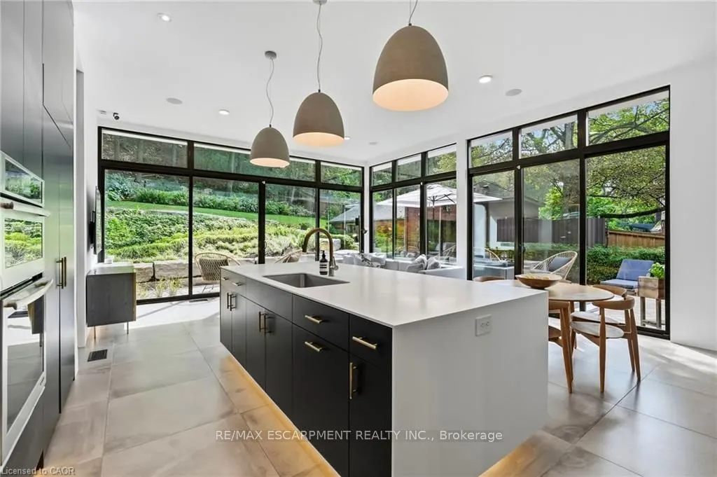 2 Freeman Place