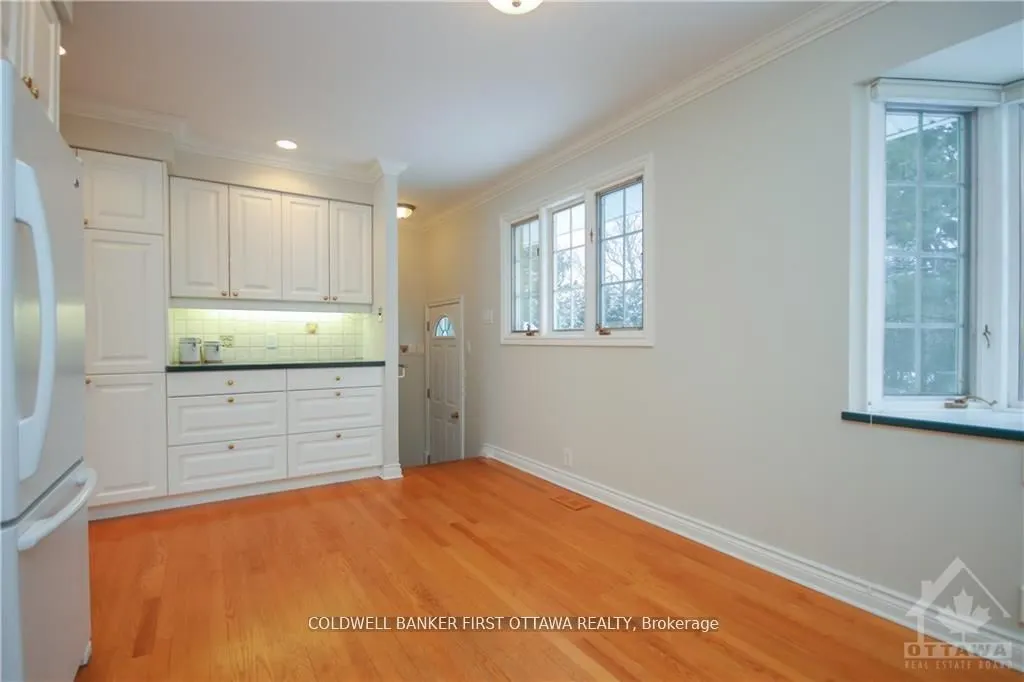 74 HILLIARD Avenue