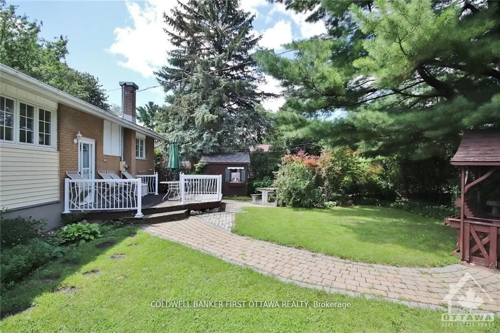 74 HILLIARD Avenue