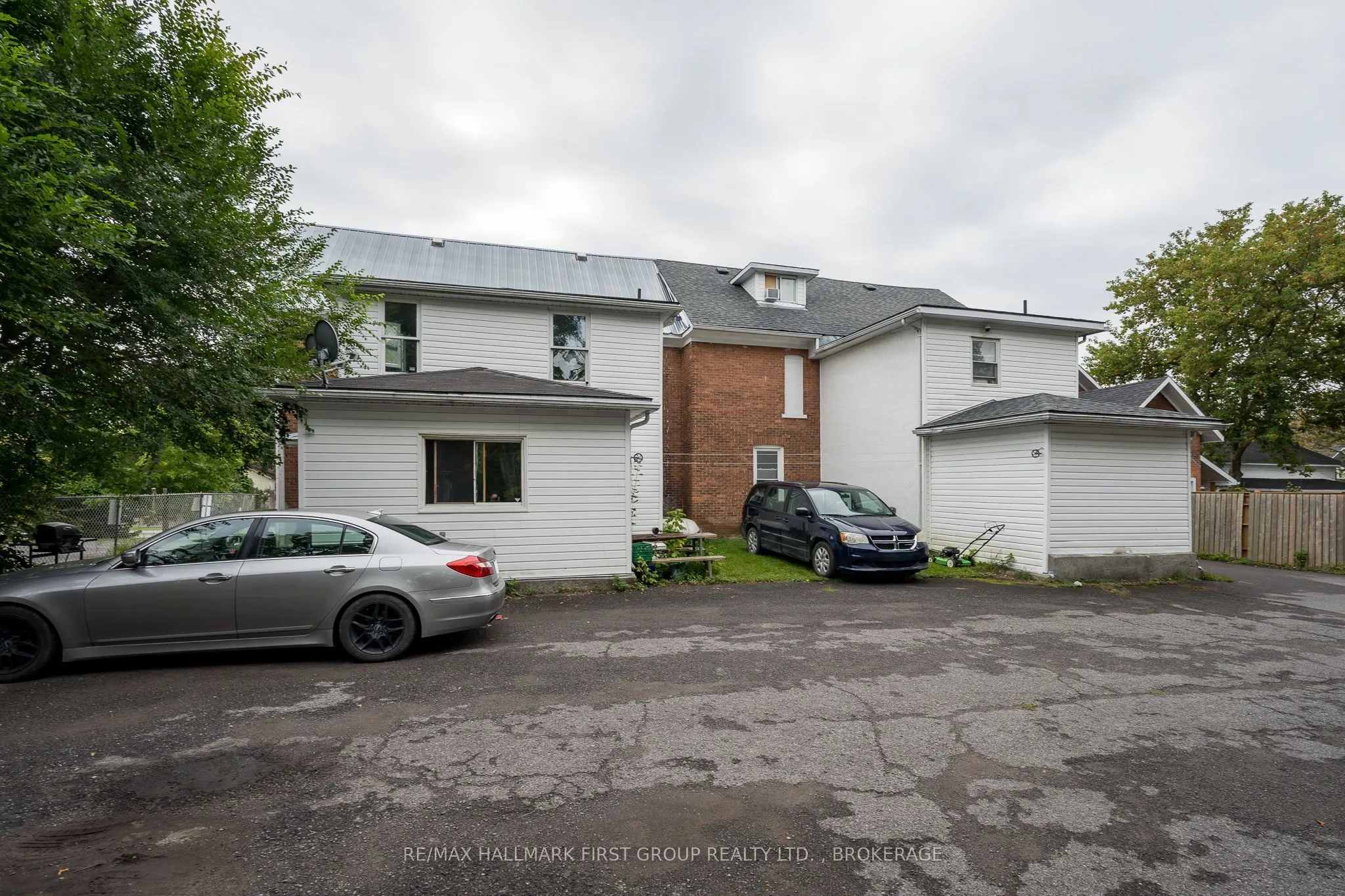 49/51 Bridge Street W
