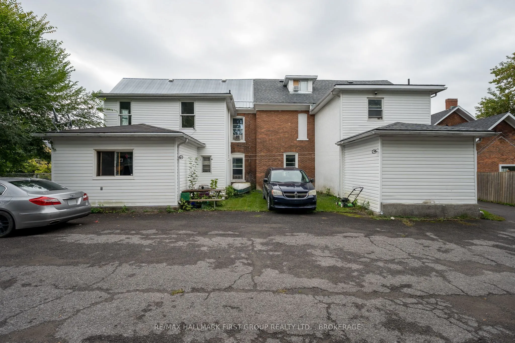 49/51 Bridge Street W