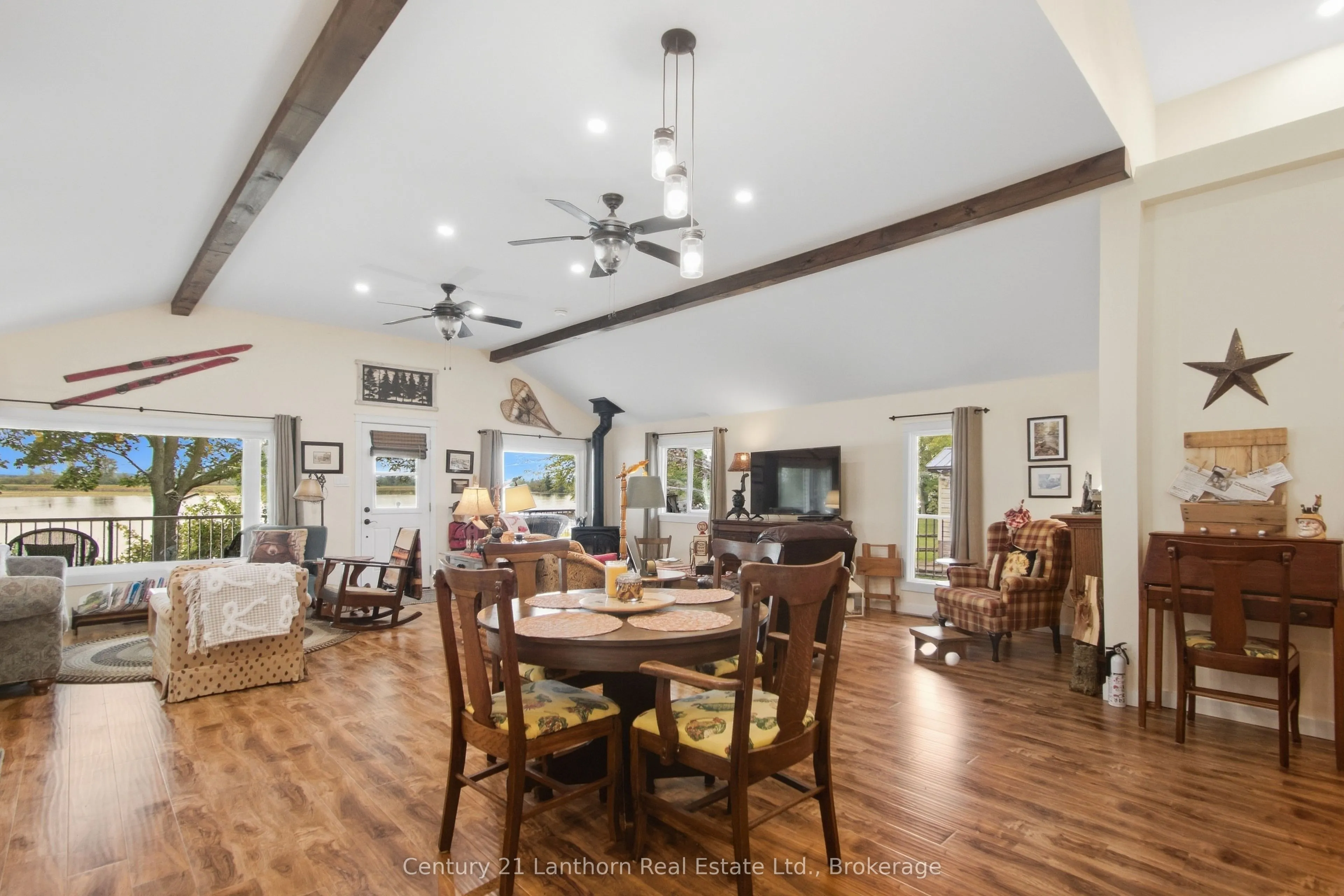 537 Catchmore Road