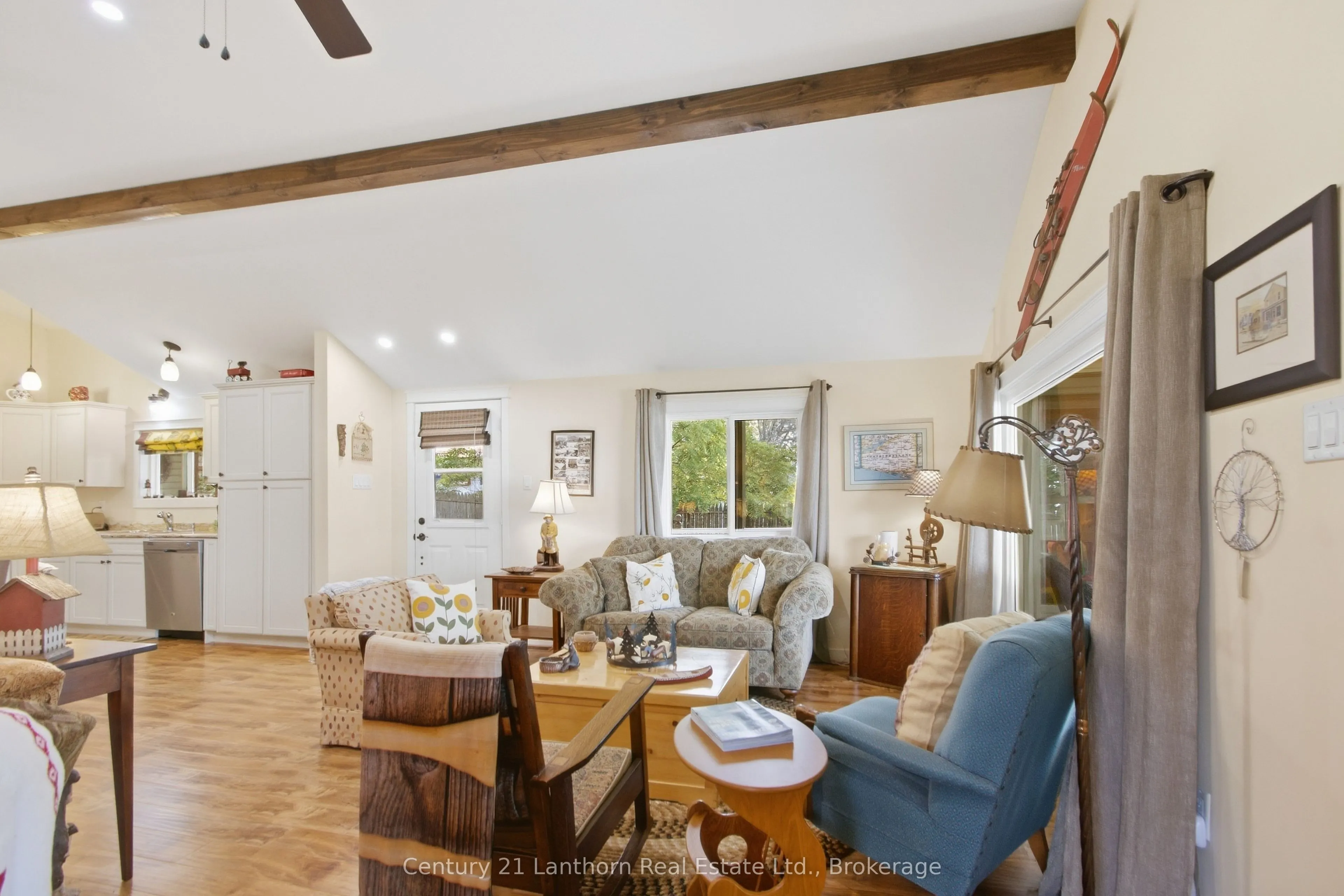 537 Catchmore Road