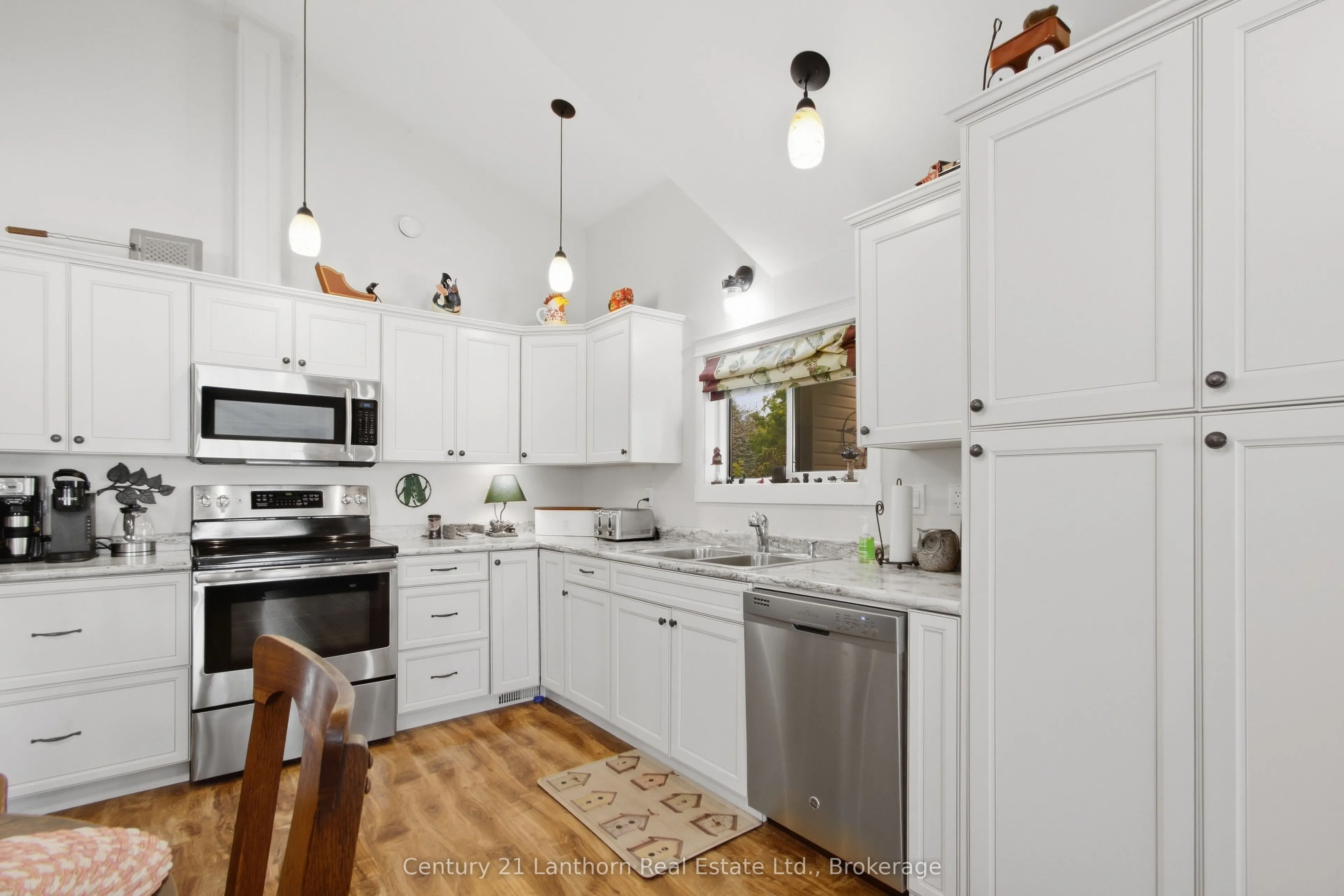 537 Catchmore Road