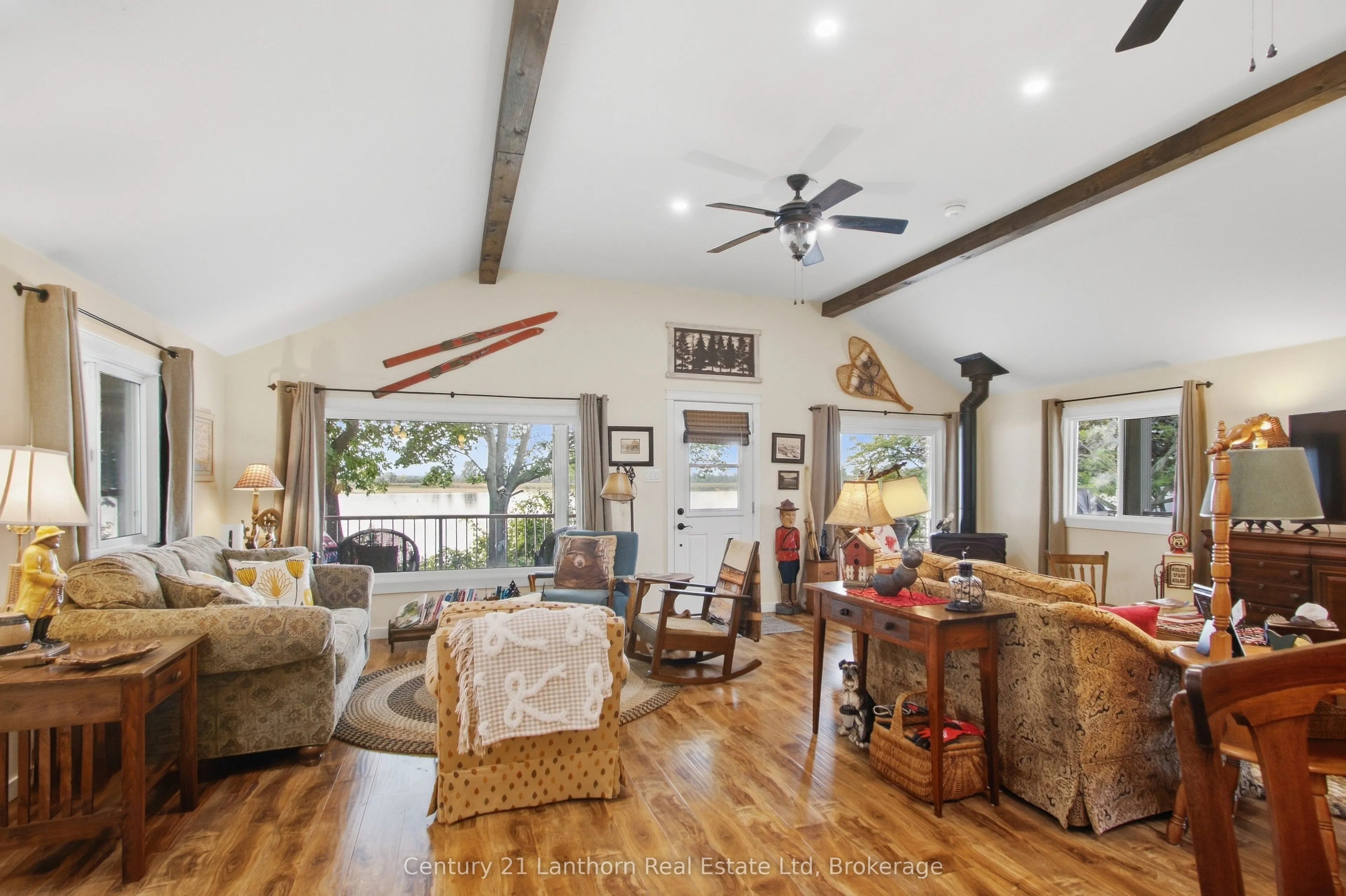 537 Catchmore Road