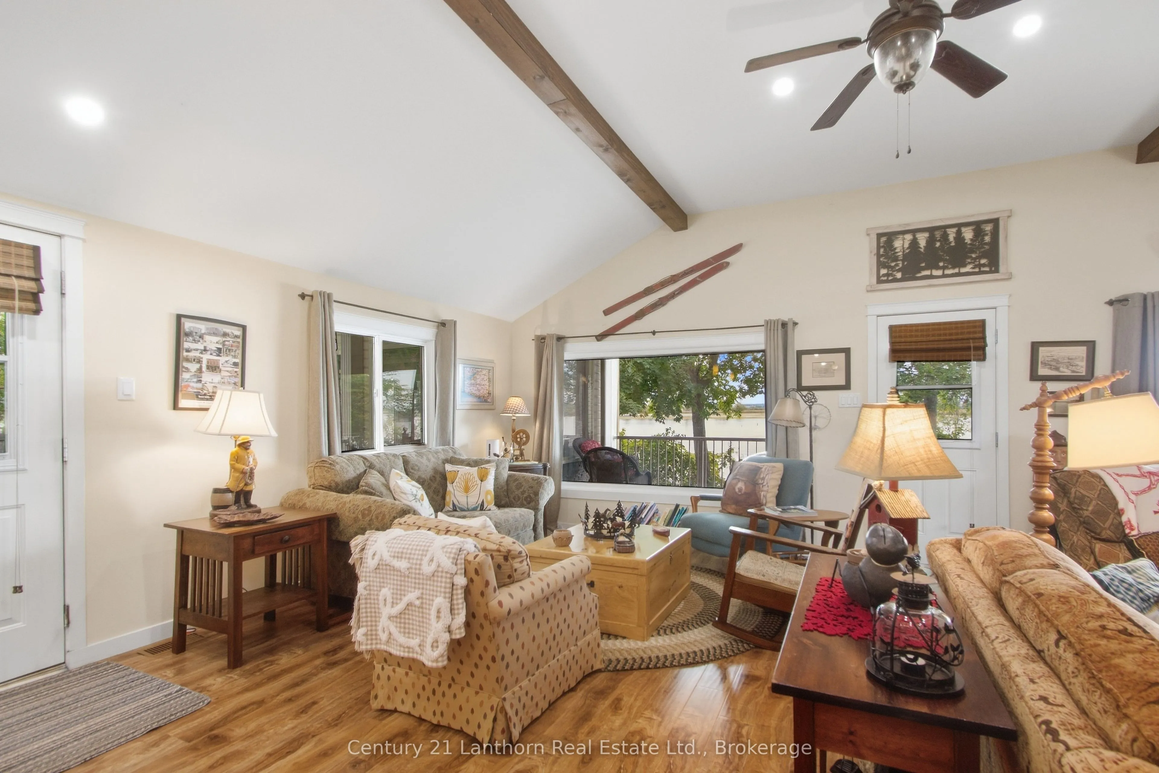 537 Catchmore Road