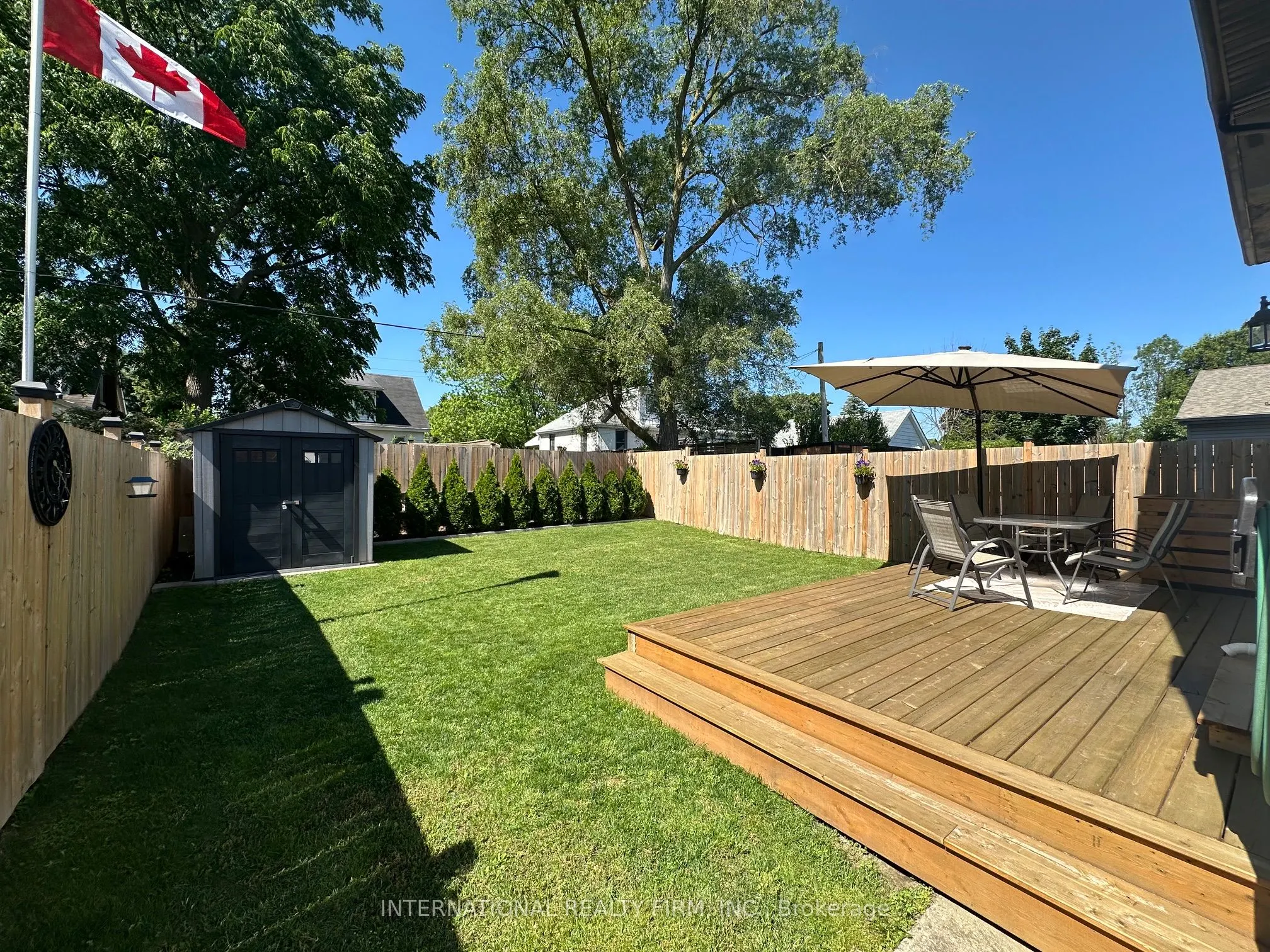 28 Debby Crescent