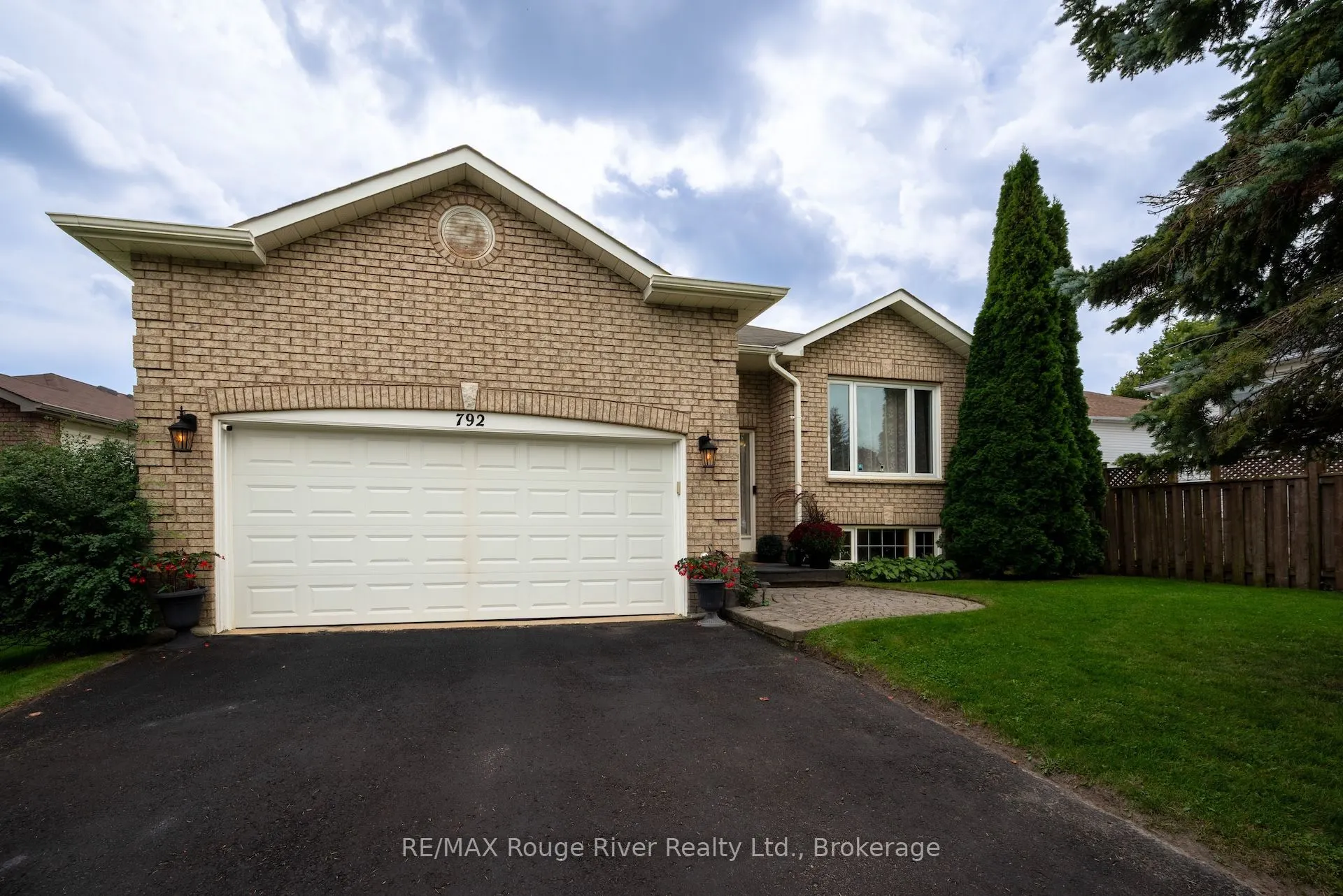 792 Greer Crescent