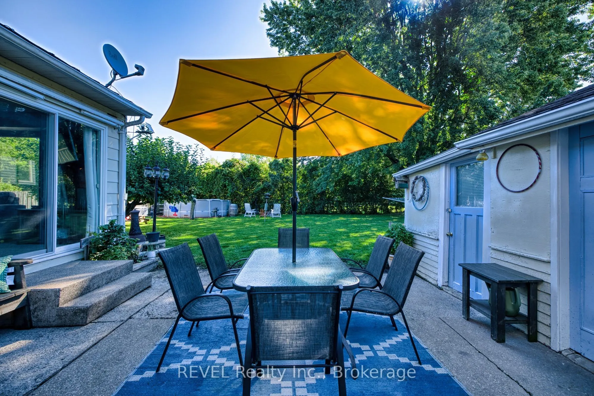 5608 Glamis Crescent