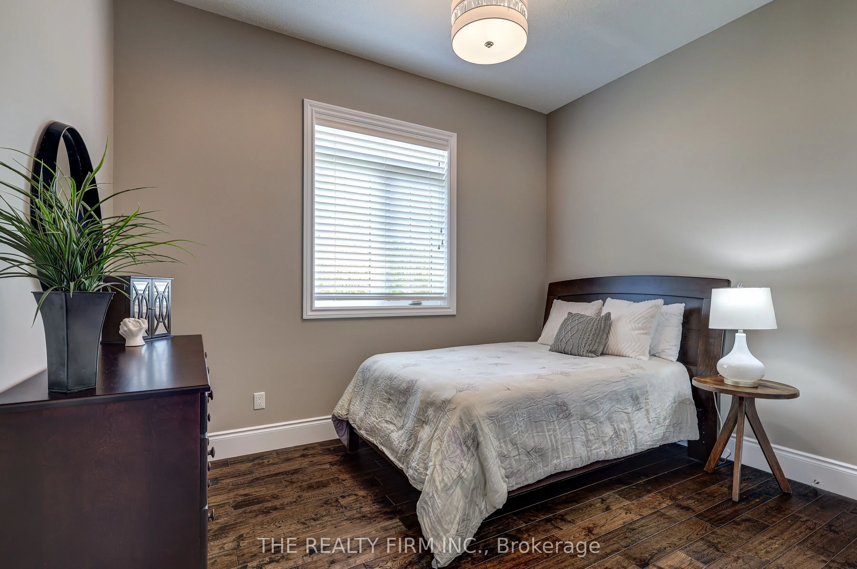22060 Nissouri Road