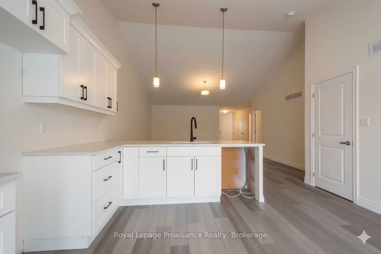 121 Farrington Crescent