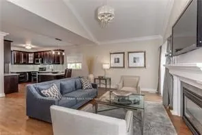 480 HAMILTON Drive