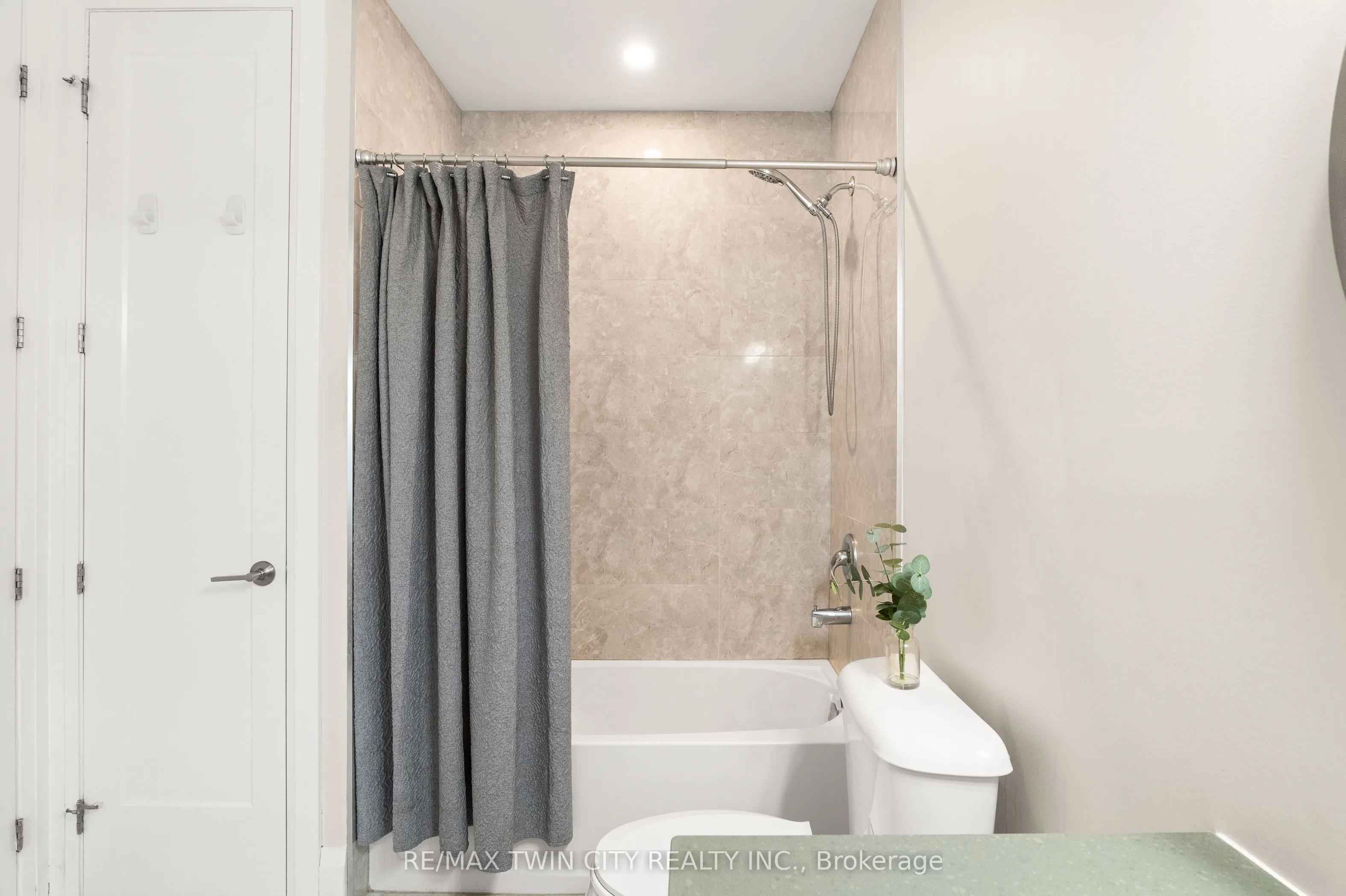 85 A Morrell Street #207, Building A