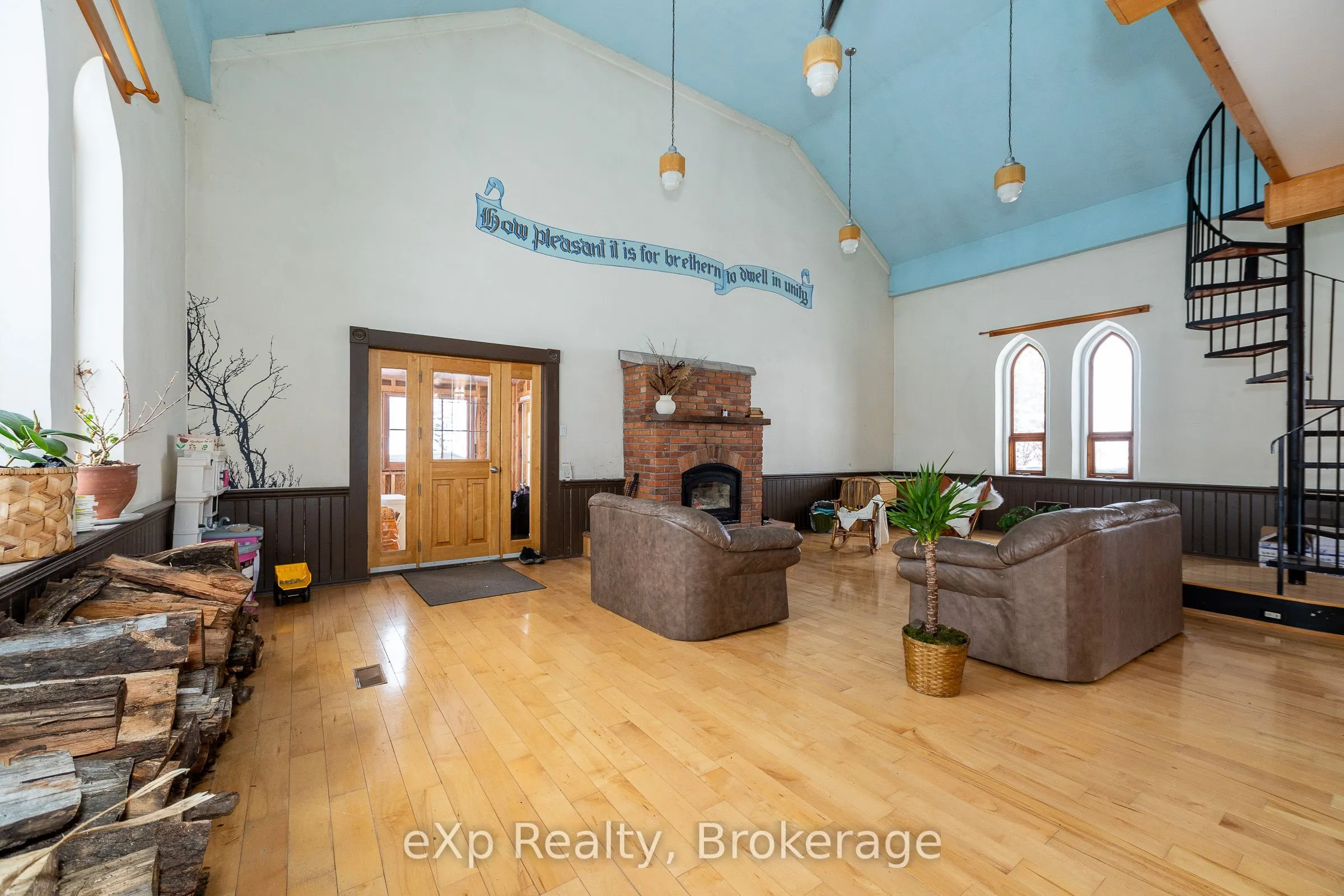 137190 Grey Road 12