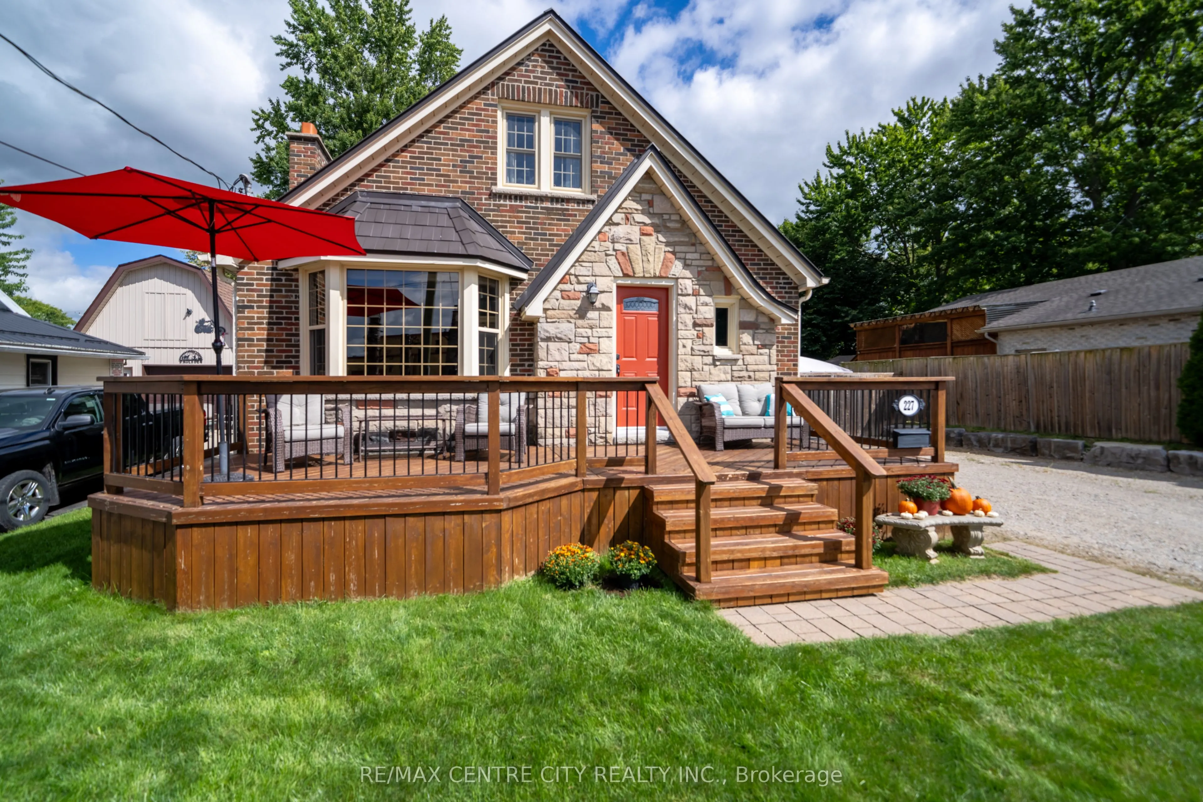 227 Beattie Street