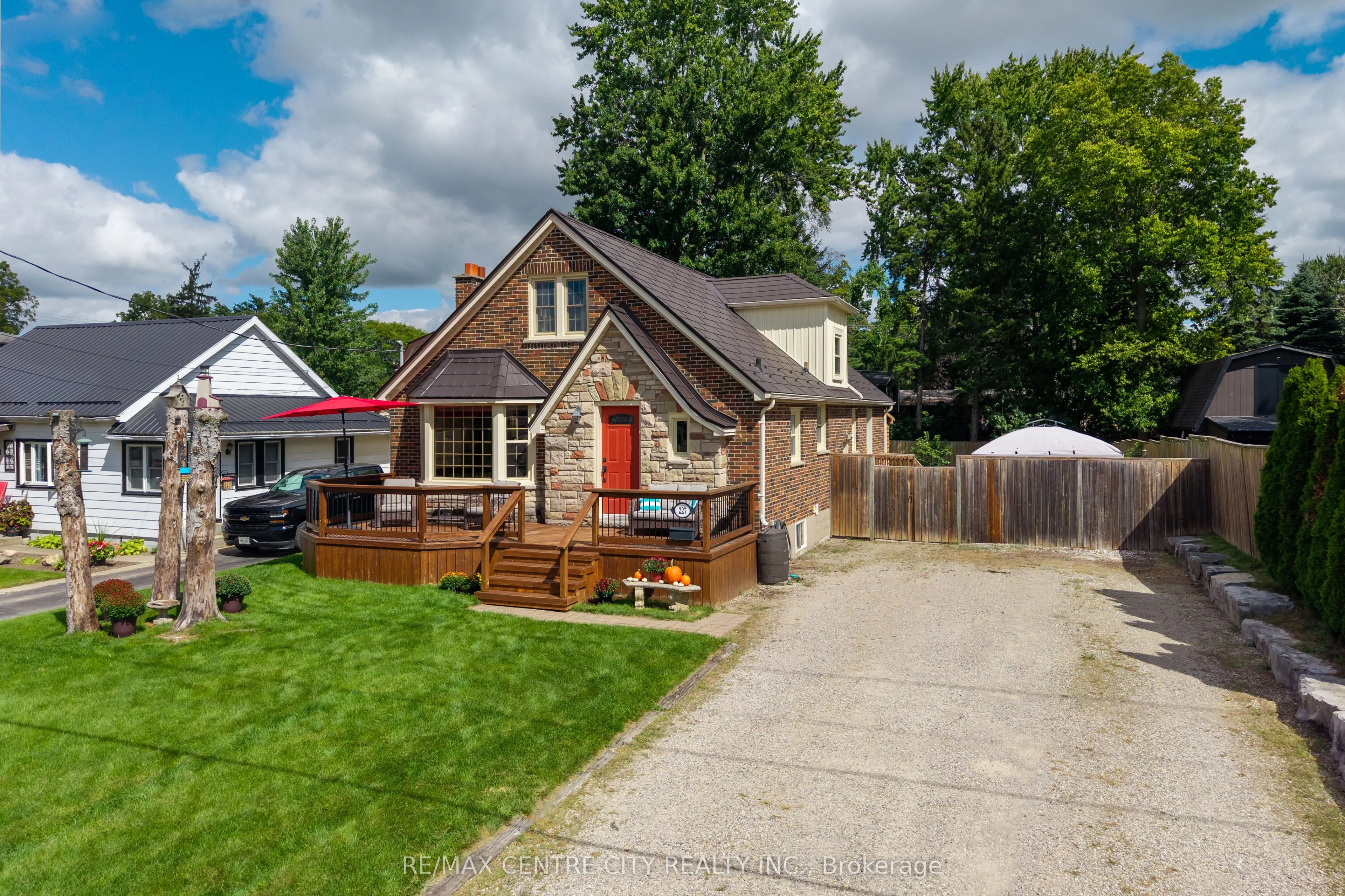 227 Beattie Street