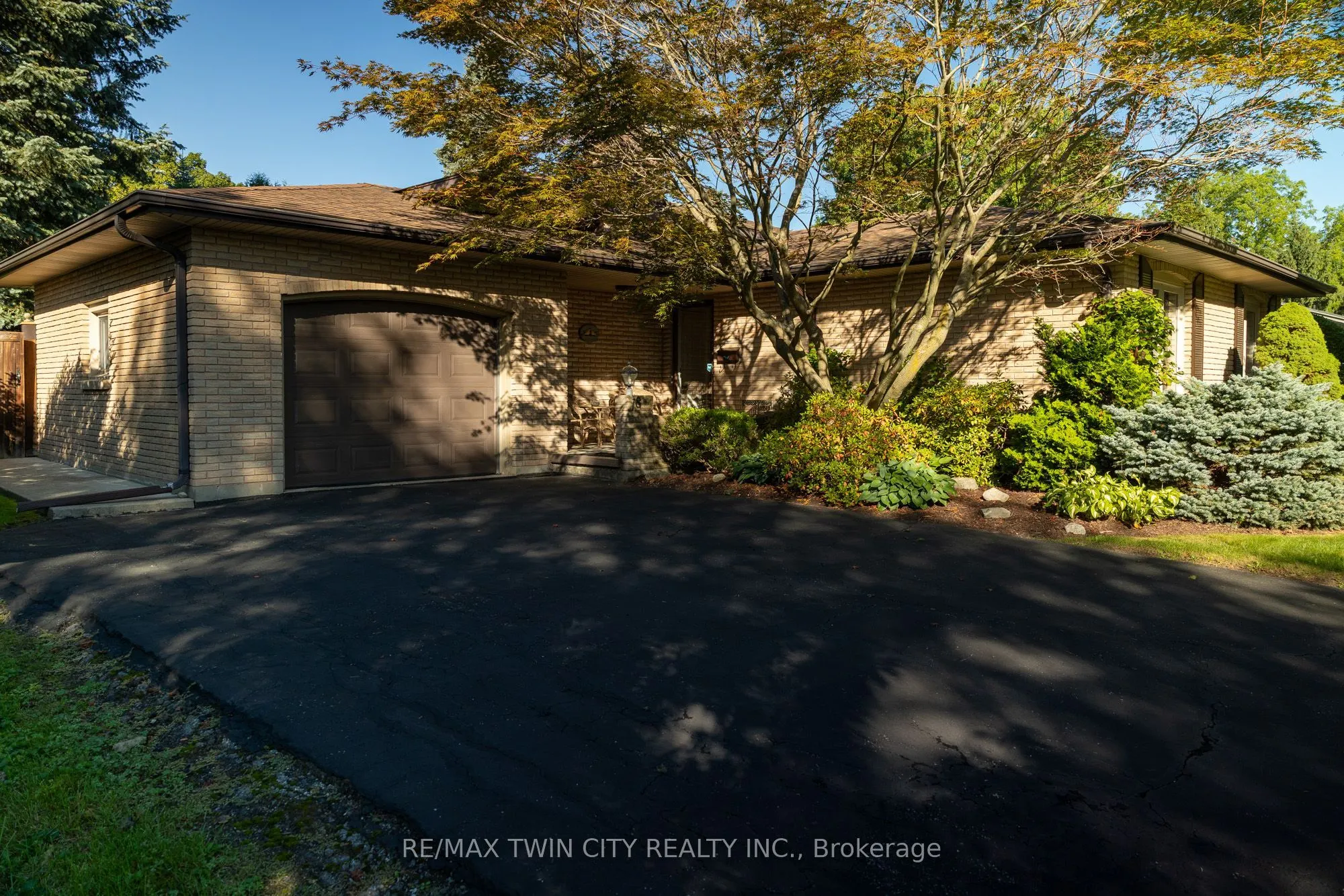 78 BERKLEY Crescent