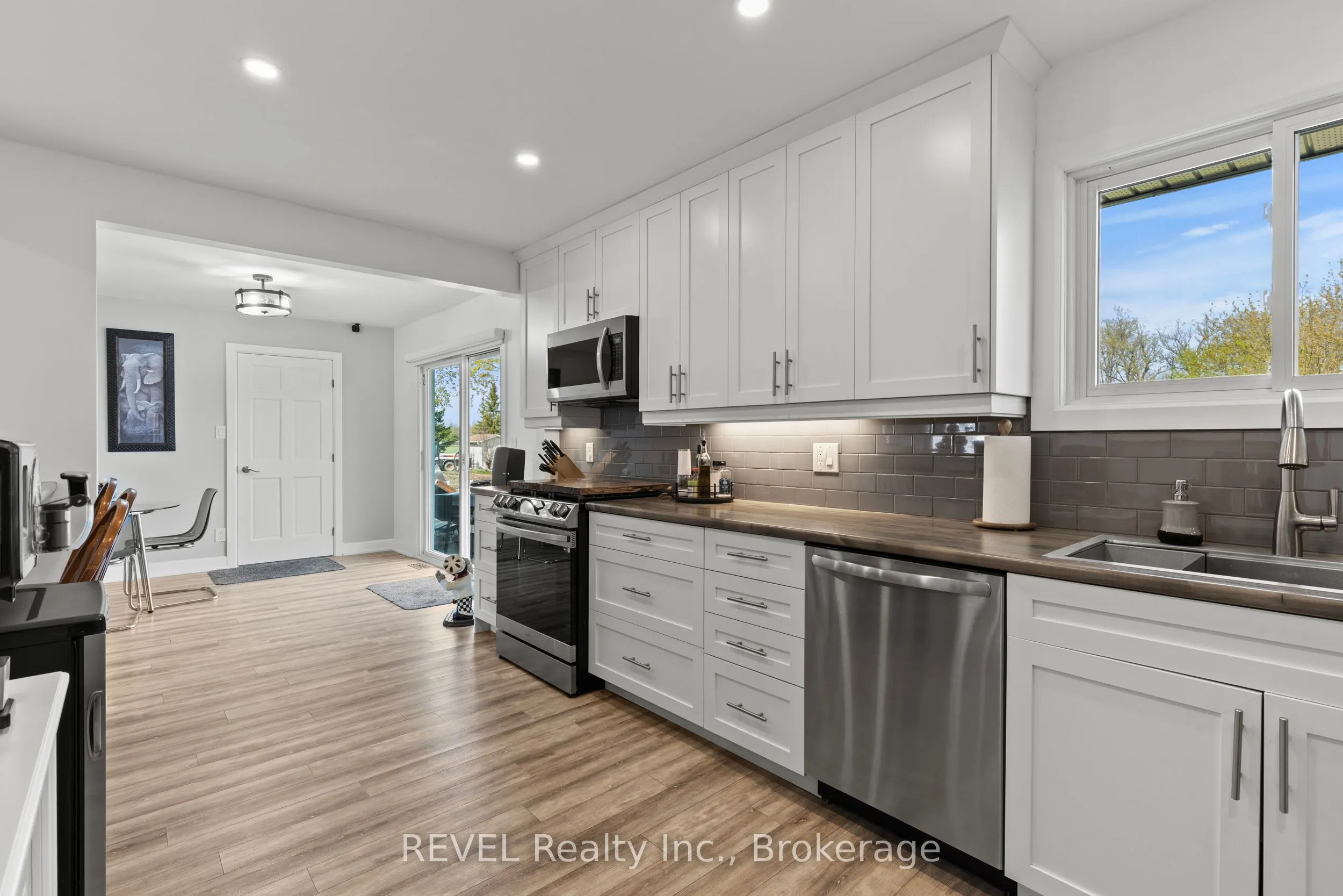 3290 SWITCH Road