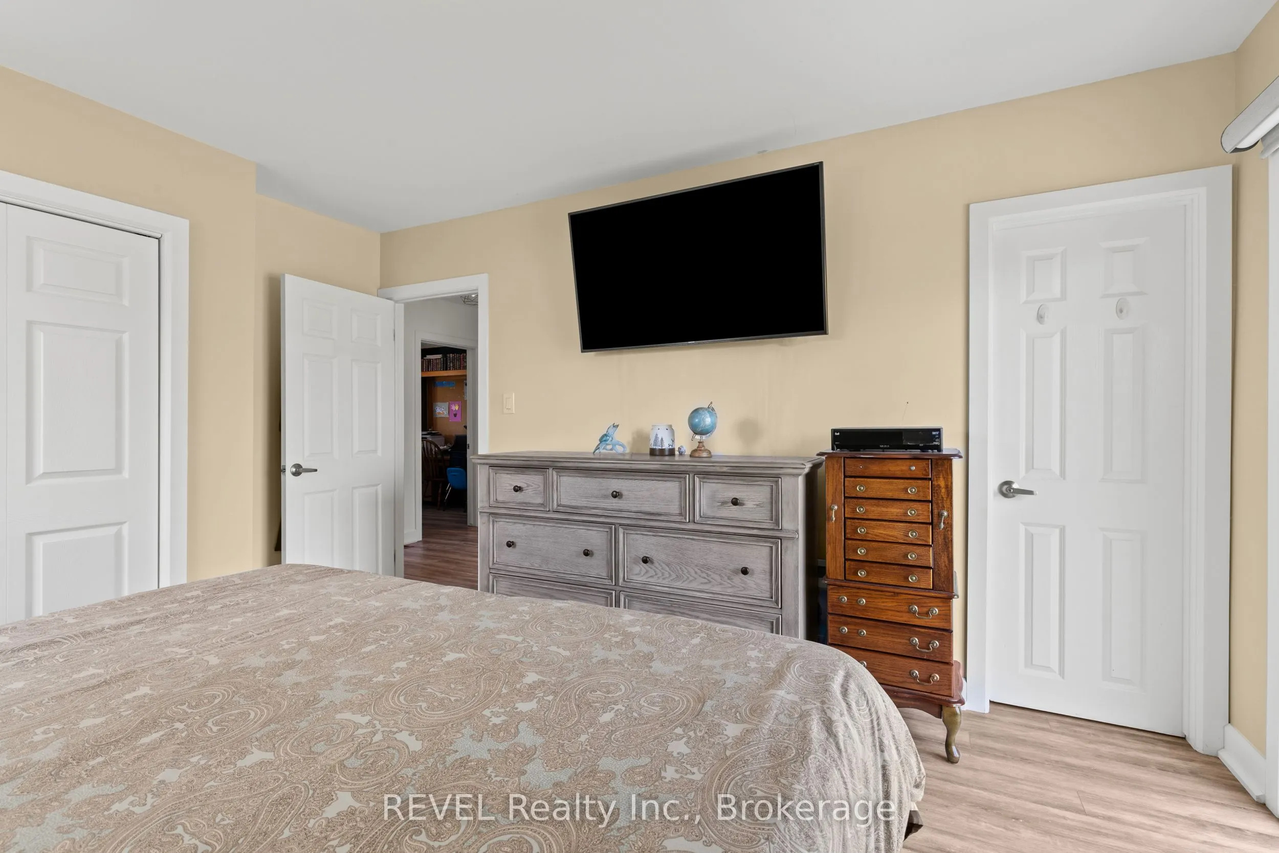 3290 SWITCH Road