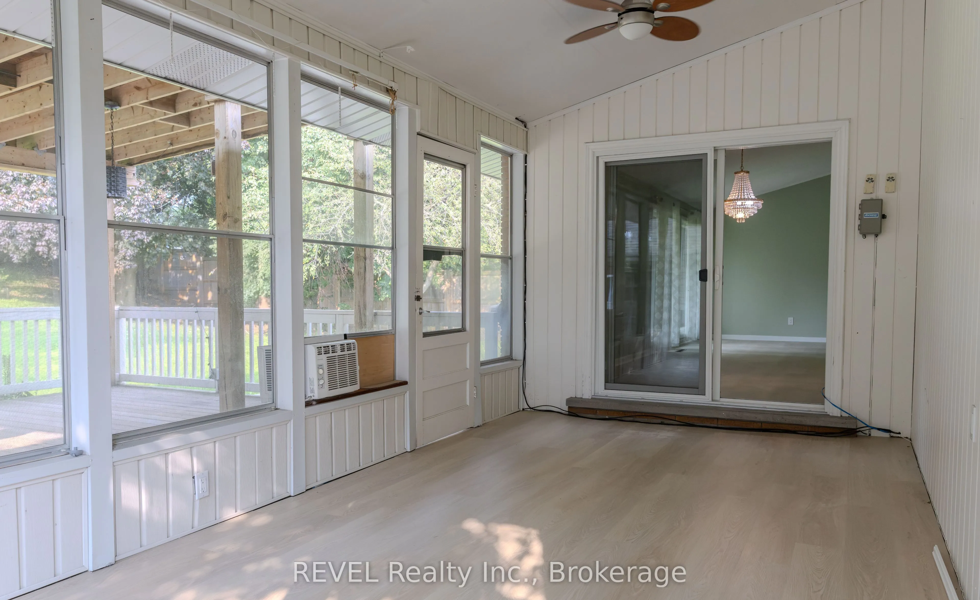 7285 Rolling Acres Crescent
