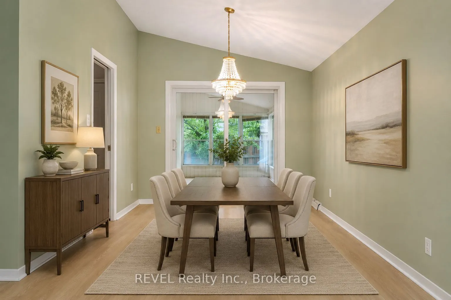 7285 Rolling Acres Crescent