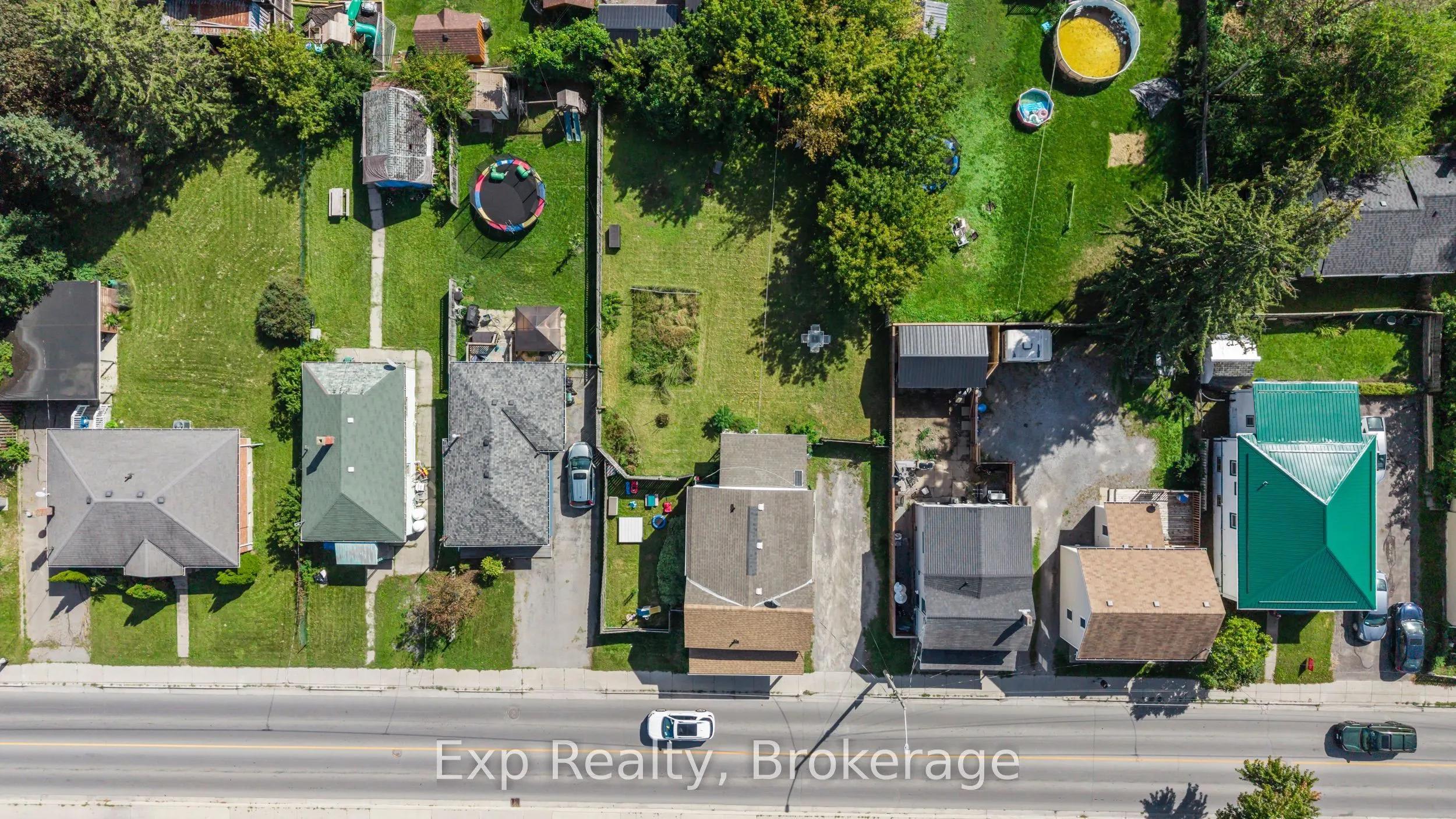 79 College Street E