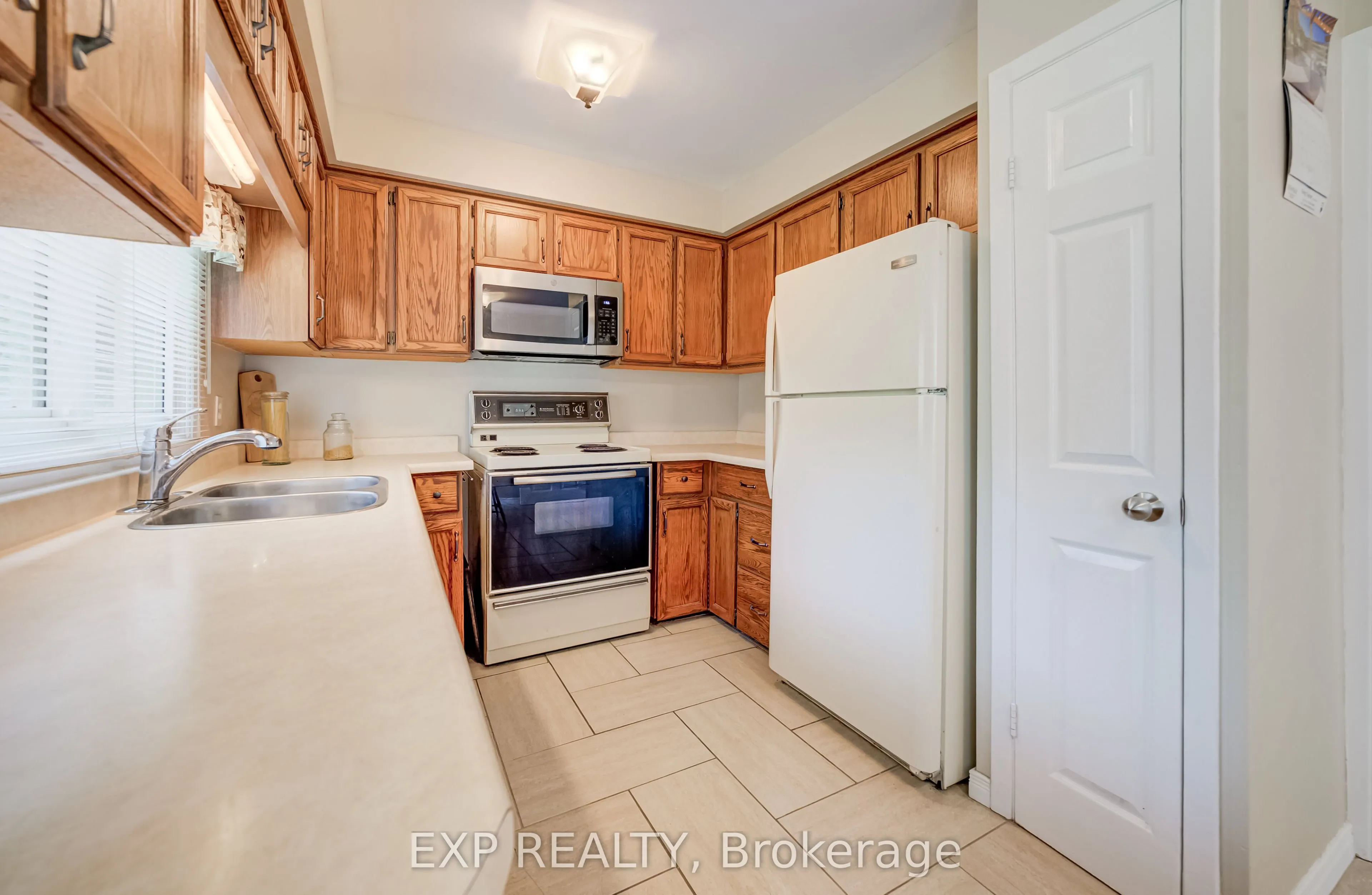 16 Bonnylyn Drive