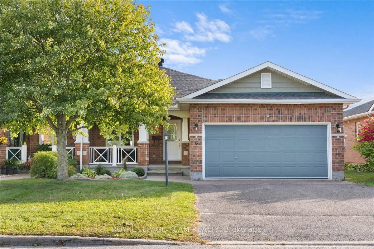 6 Amberlakes Drive