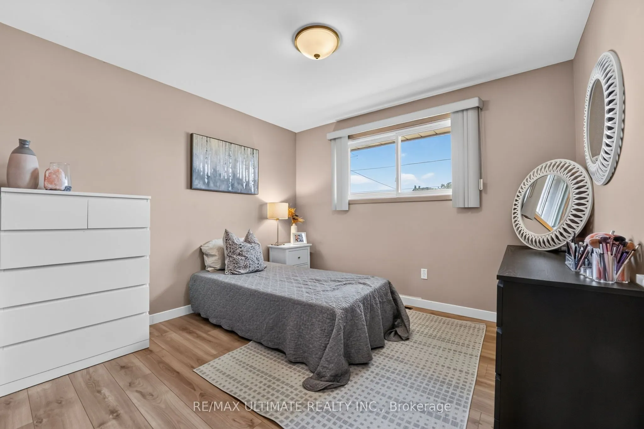 80 Saint Andrews Avenue