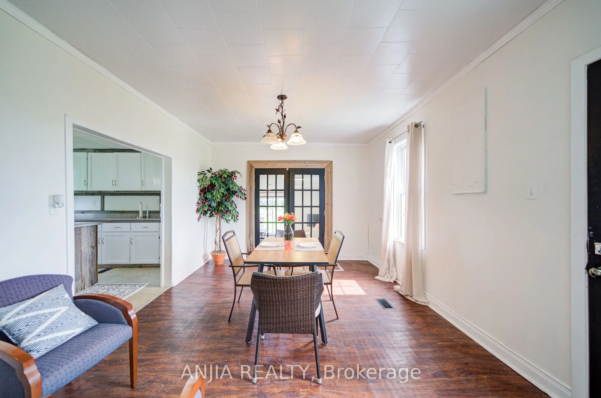 1290 Rosebush Road