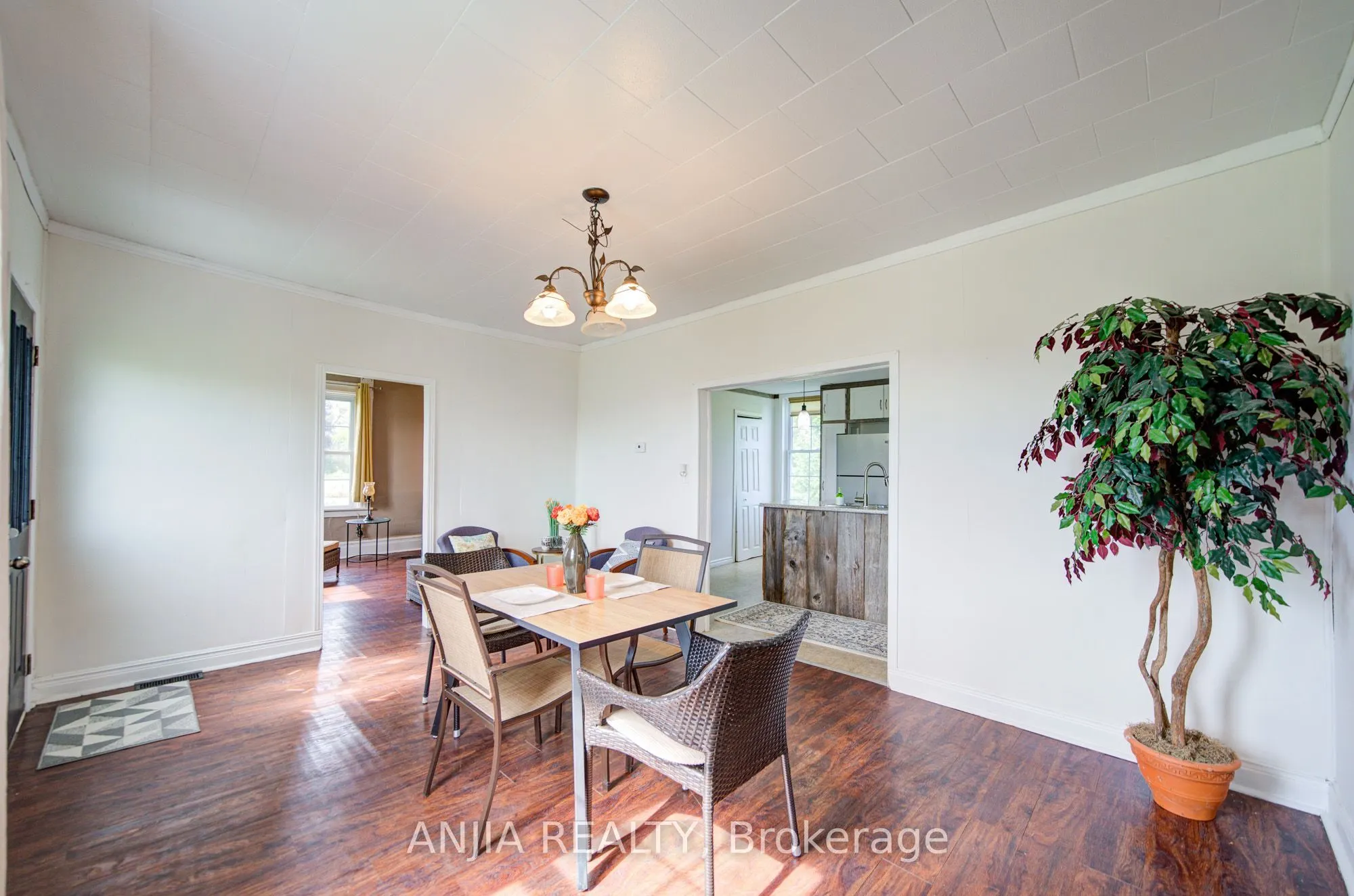 1290 Rosebush Road