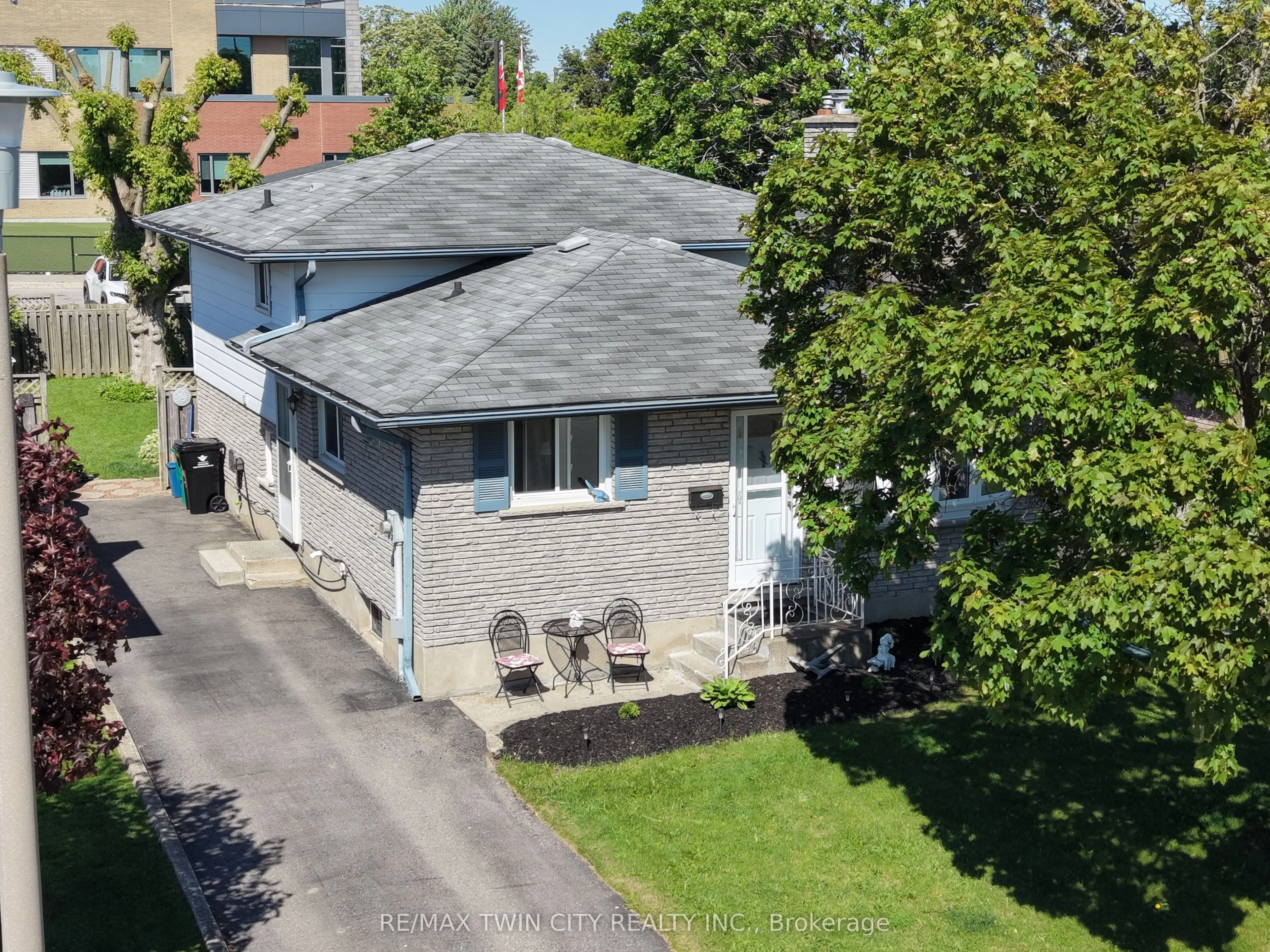 59 Bakersfield Drive
