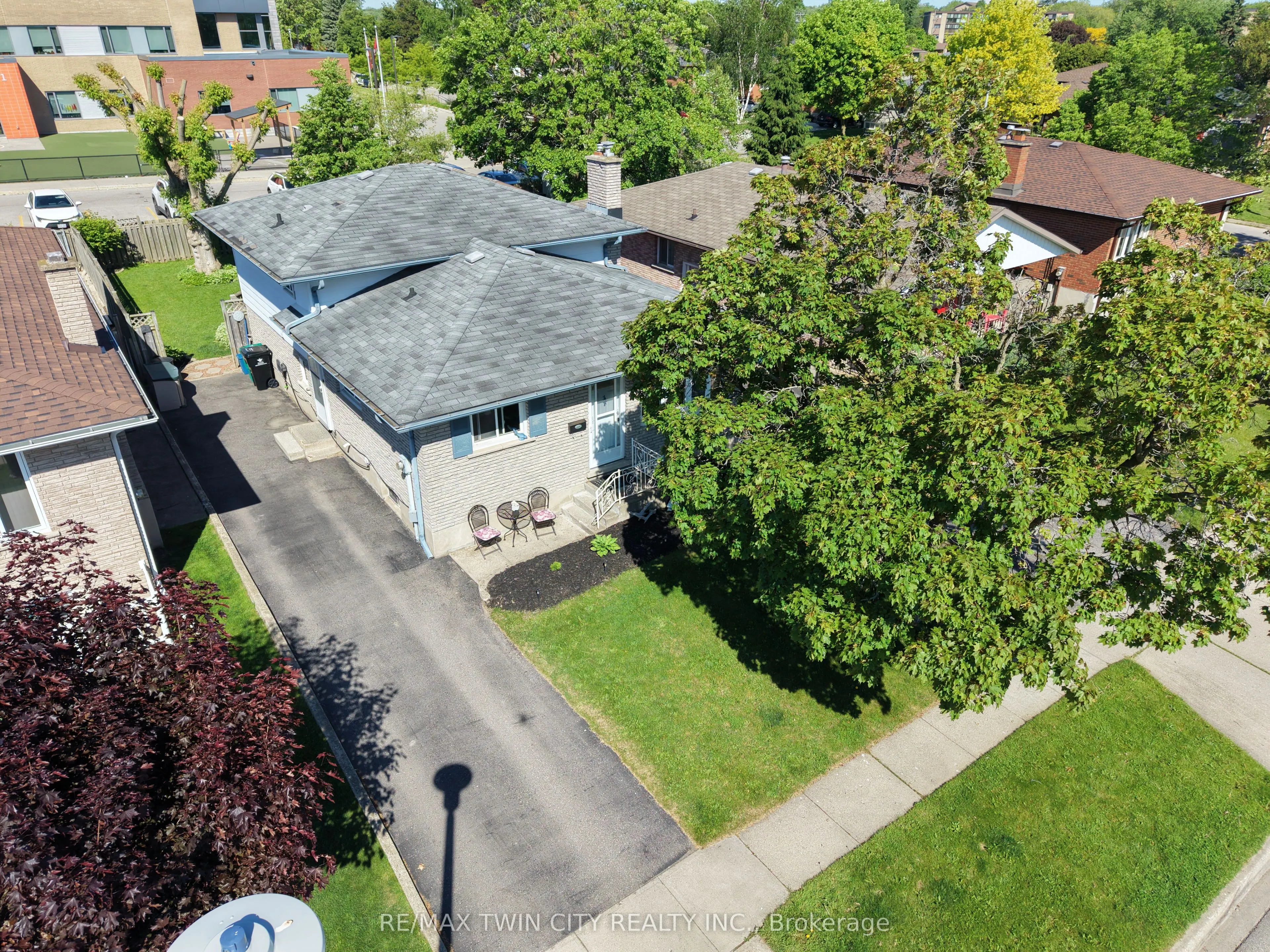 59 Bakersfield Drive