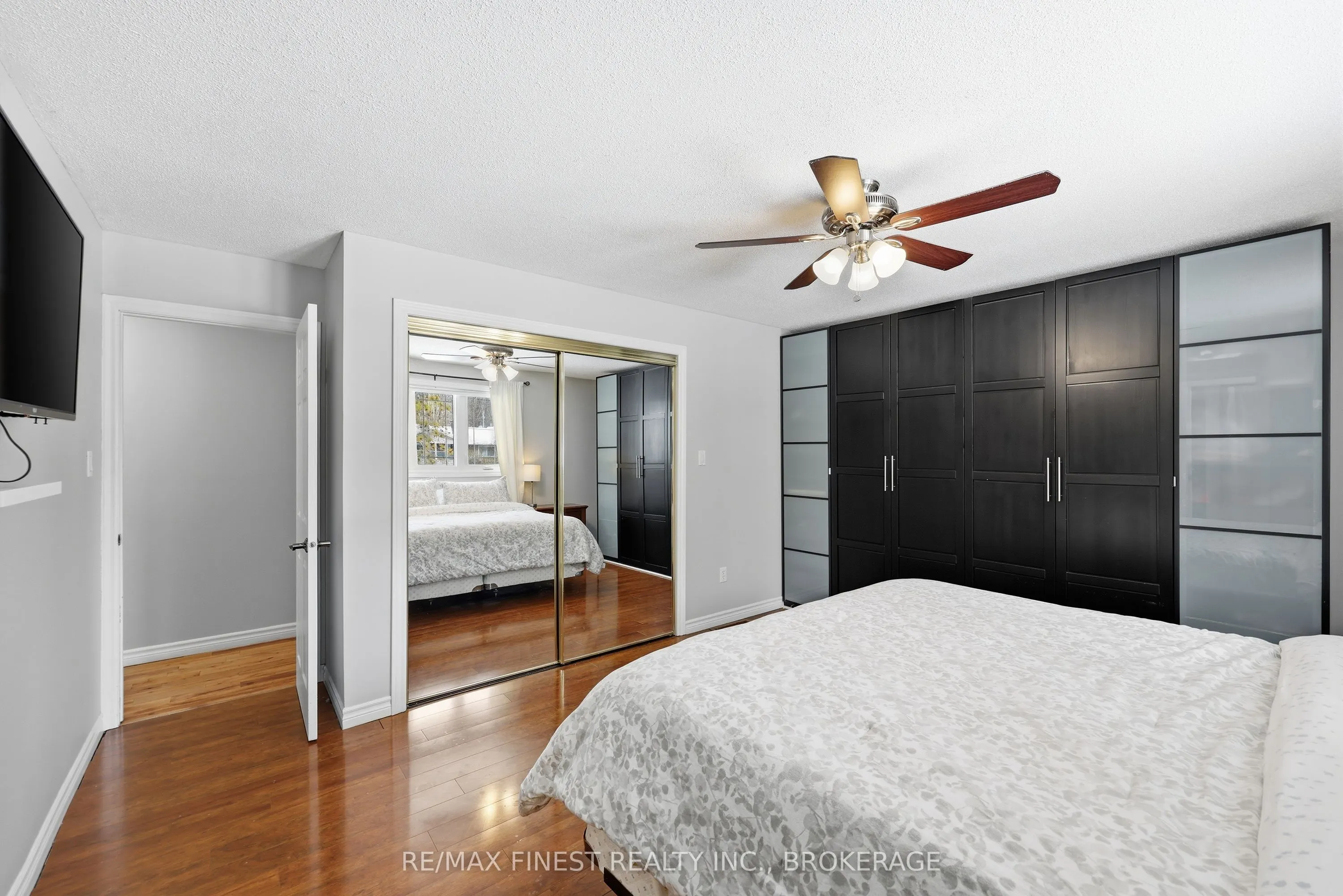 2518 Rideau Ferry Road