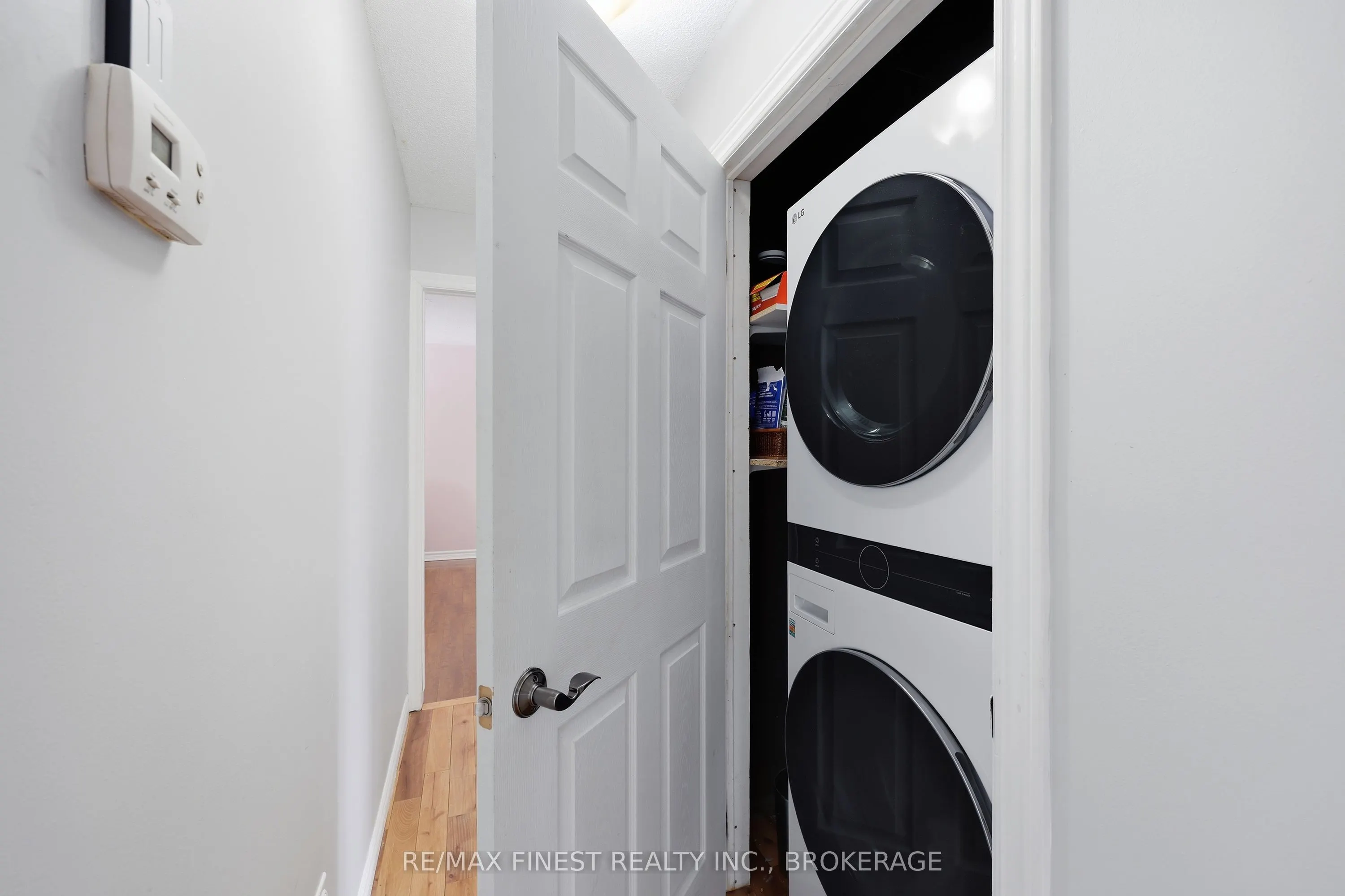 2518 Rideau Ferry Road