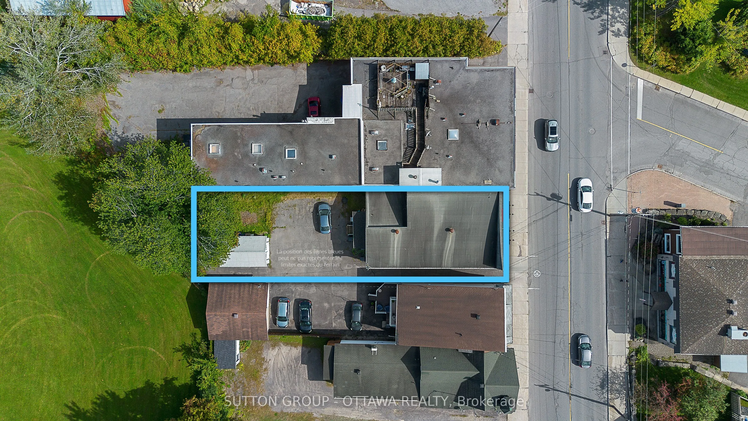 669-671 Main Street E