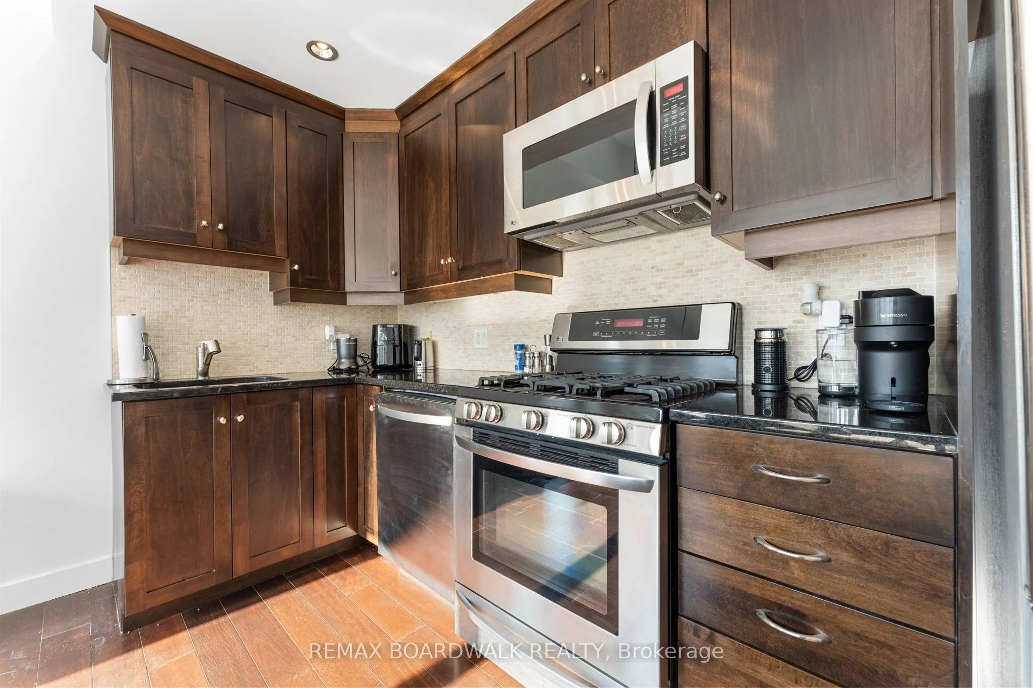 90 George Street #401