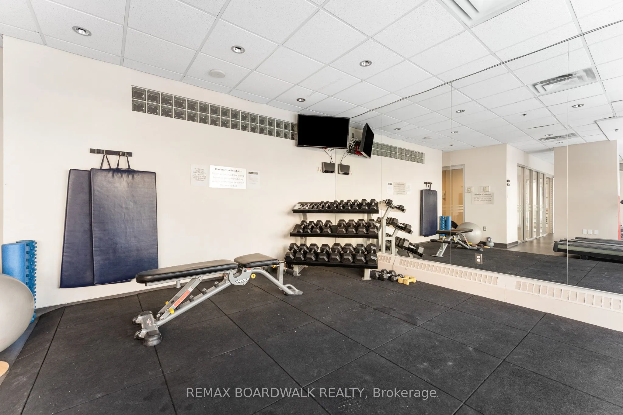 90 George Street #401