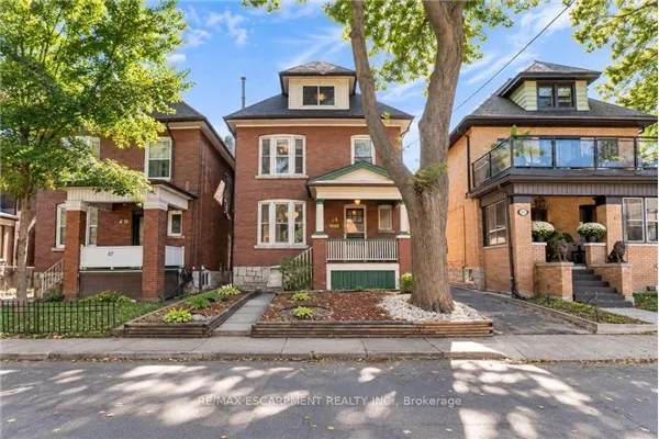 61 Garfield Avenue S