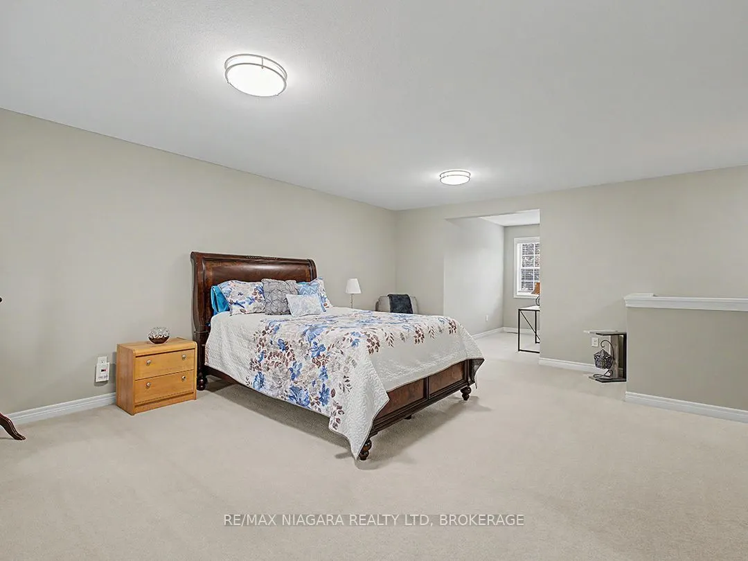 319 Elgin Street