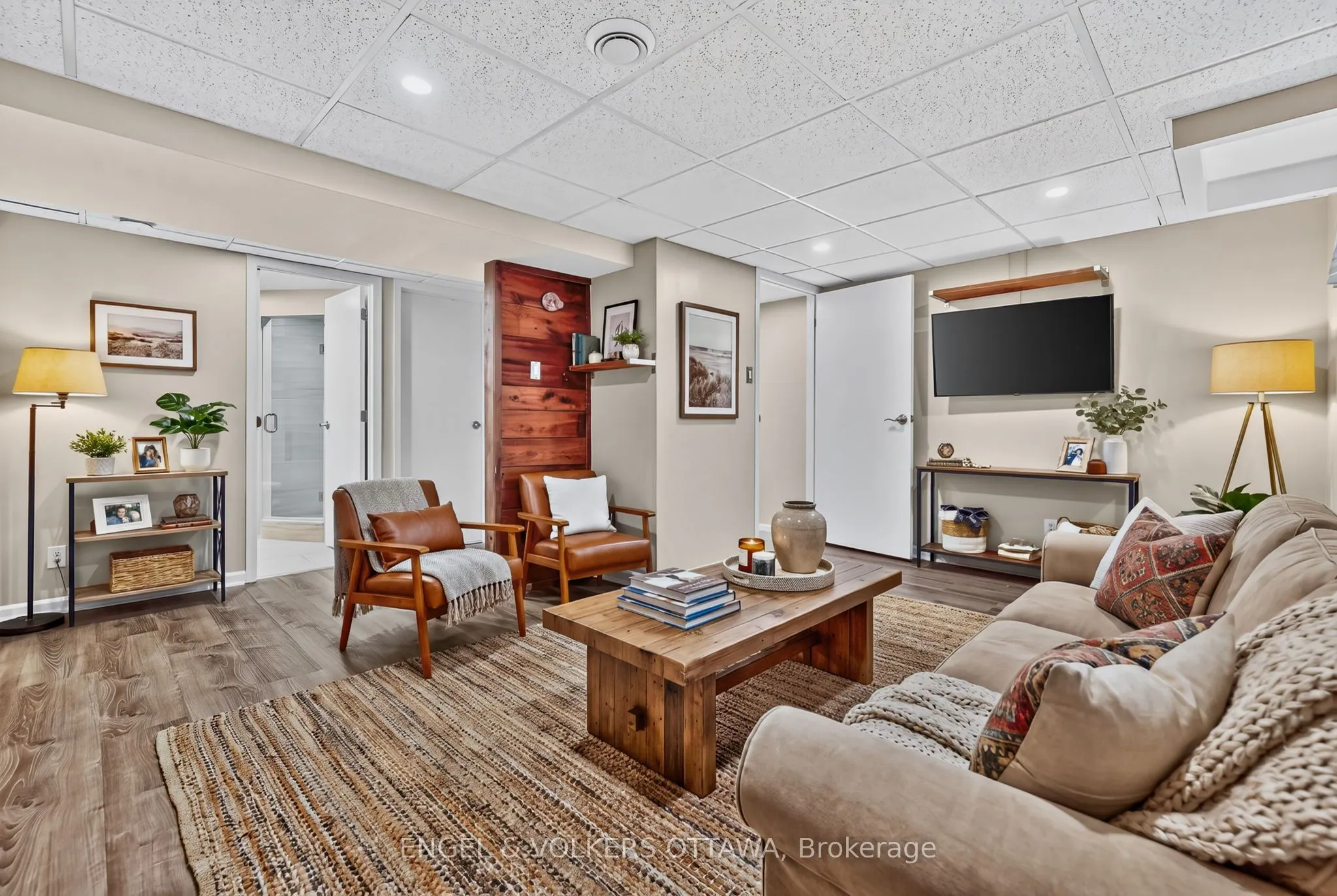 916 Iroquois Road