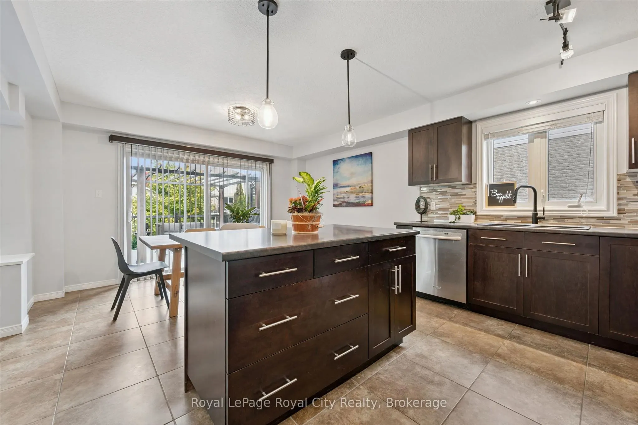 138 Flanders Road
