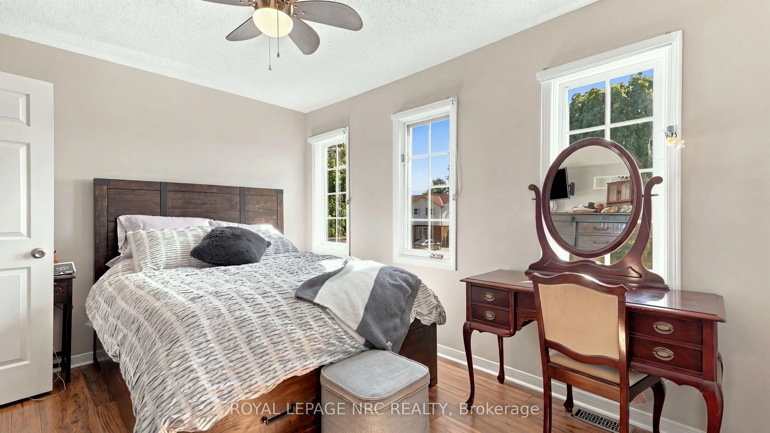 32 Poplar Crescent