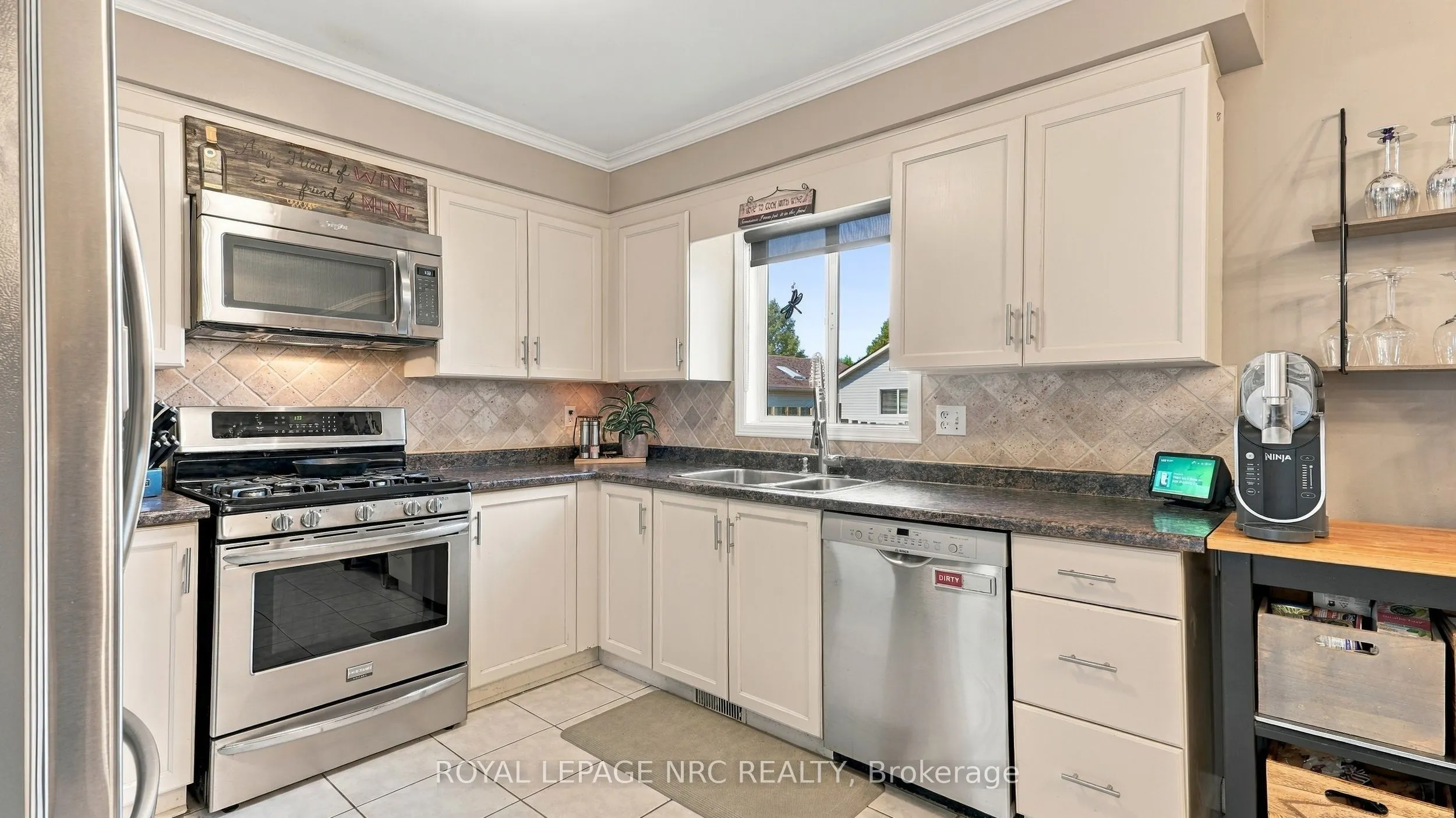 32 Poplar Crescent