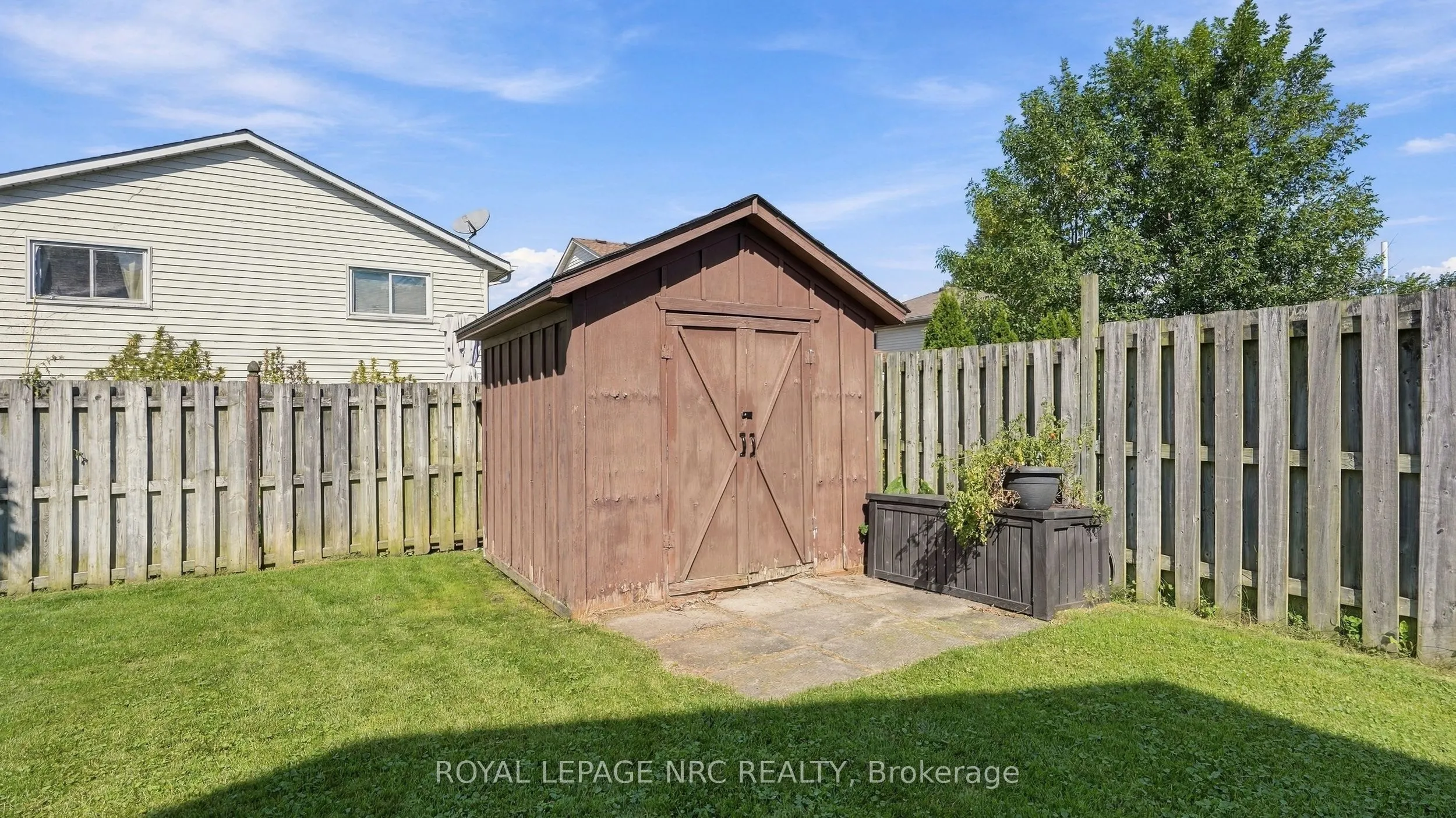 32 Poplar Crescent