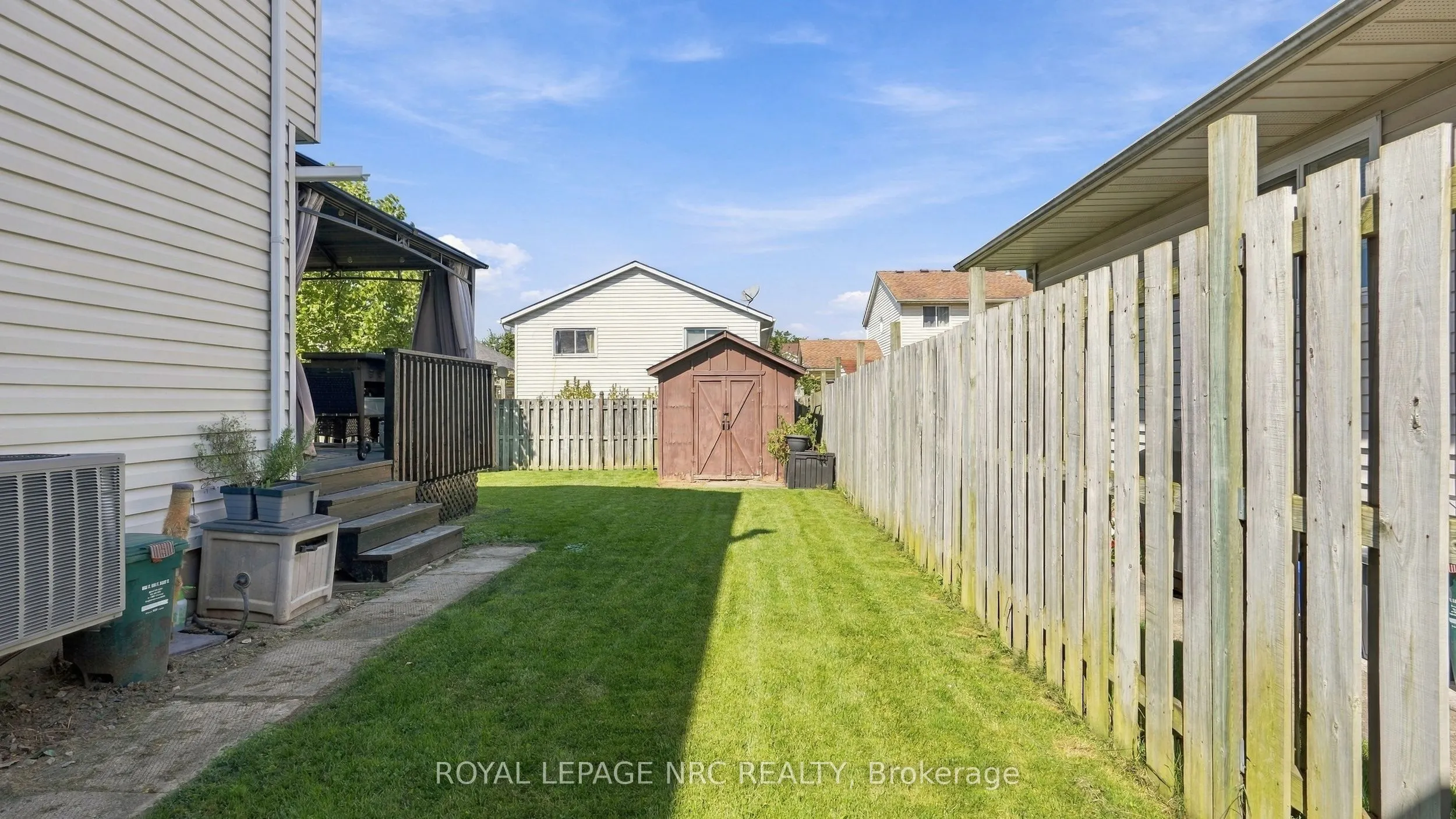 32 Poplar Crescent